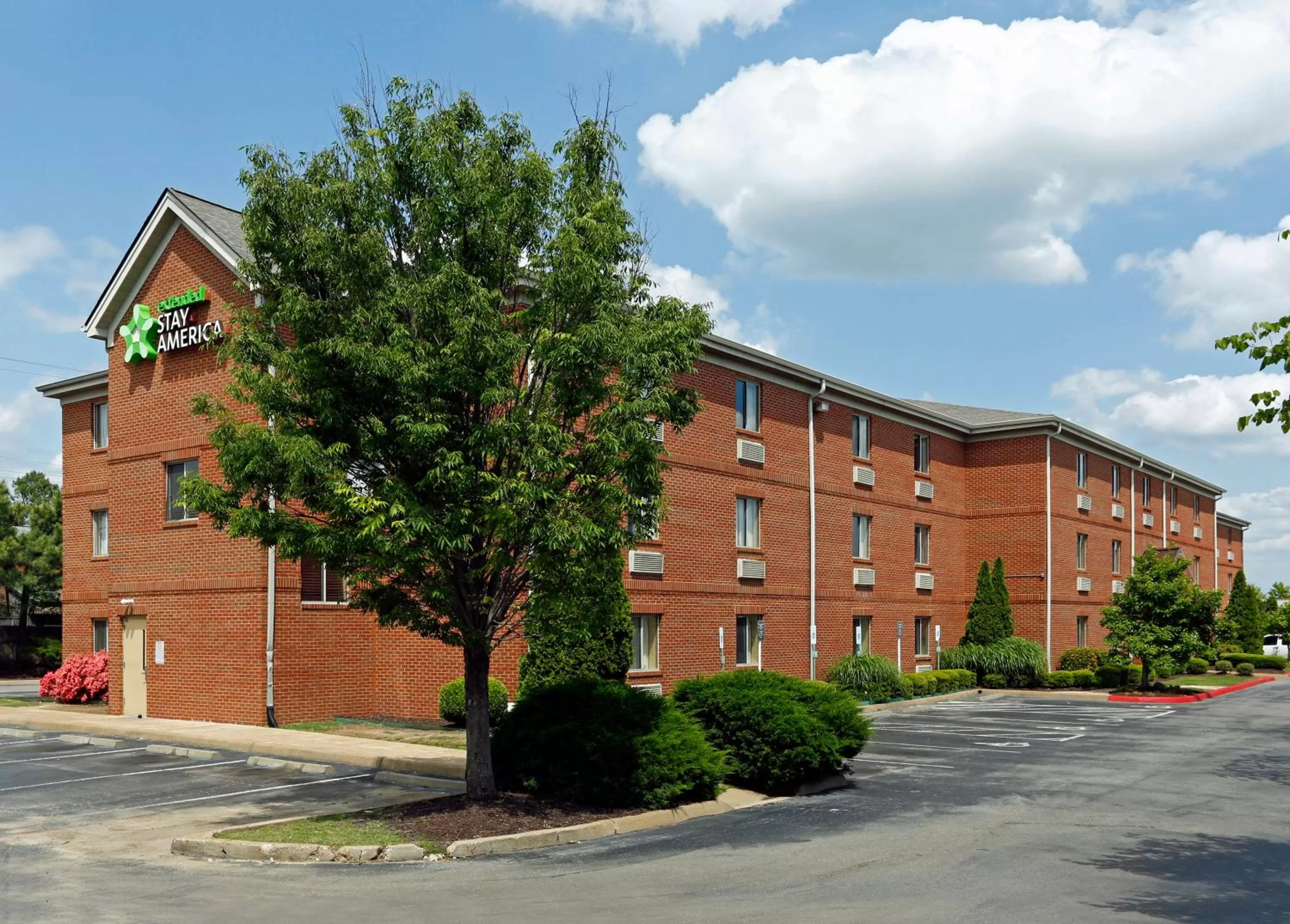 Property building in Extended Stay America Select Suites - Memphis - Cordova