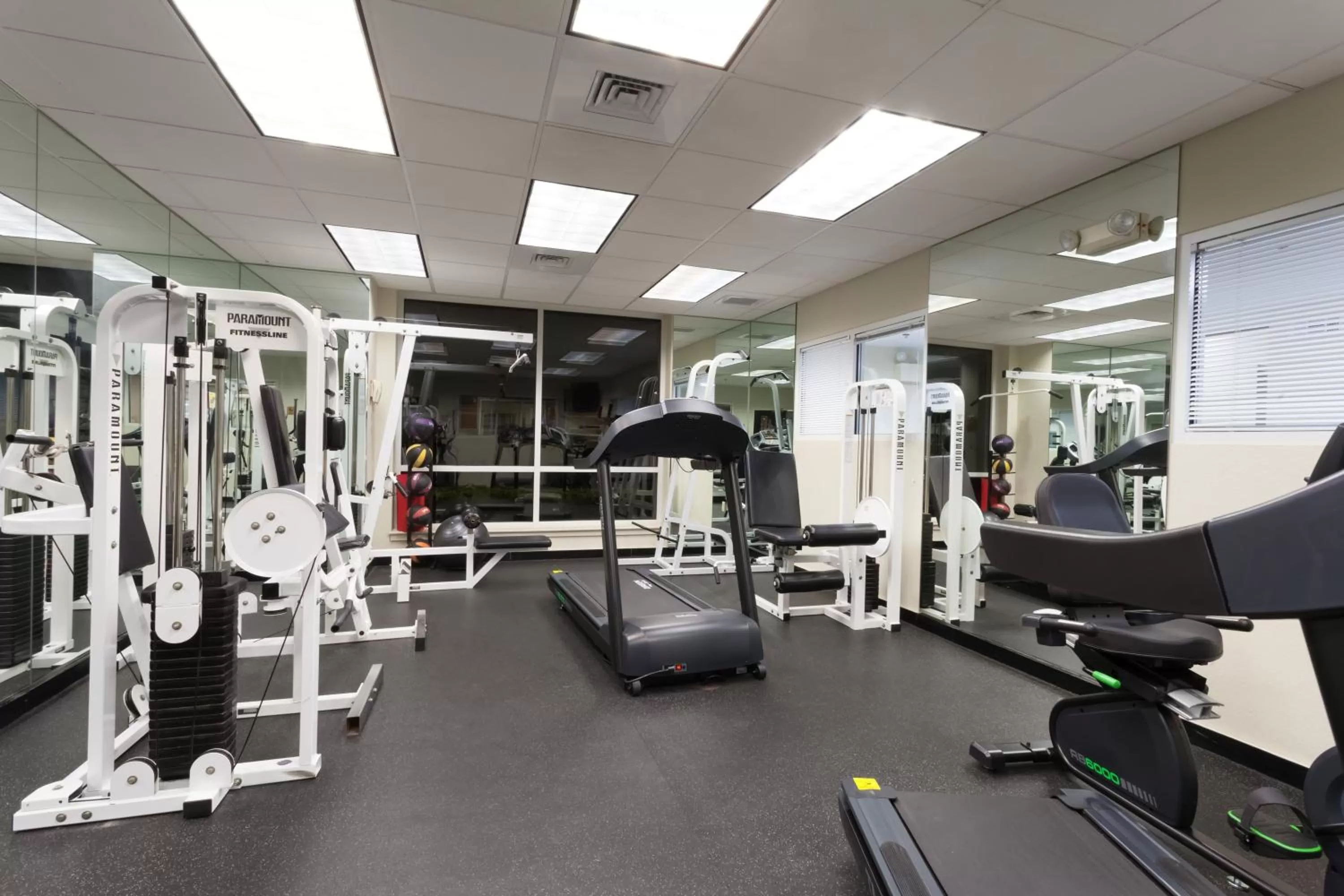 Fitness centre/facilities in Days Inn by Wyndham Hershey