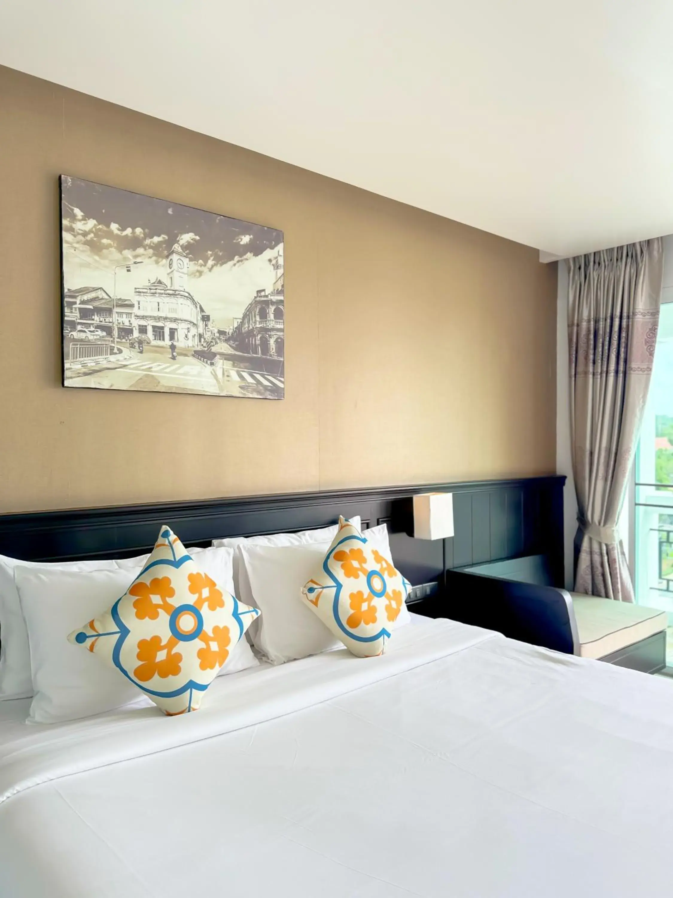 Superior Double with Bathtub in Grand Supicha City Hotel - SHA Plus Superior Double with Bathtub in Grand Supicha City Hotel - SHA Plus