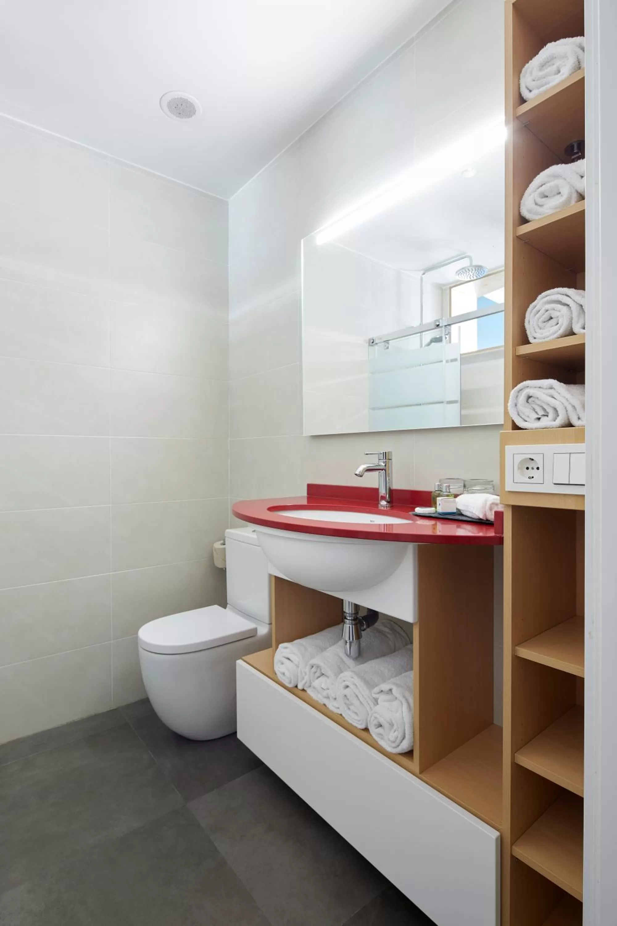 Bathroom in Hotel SANSEbay