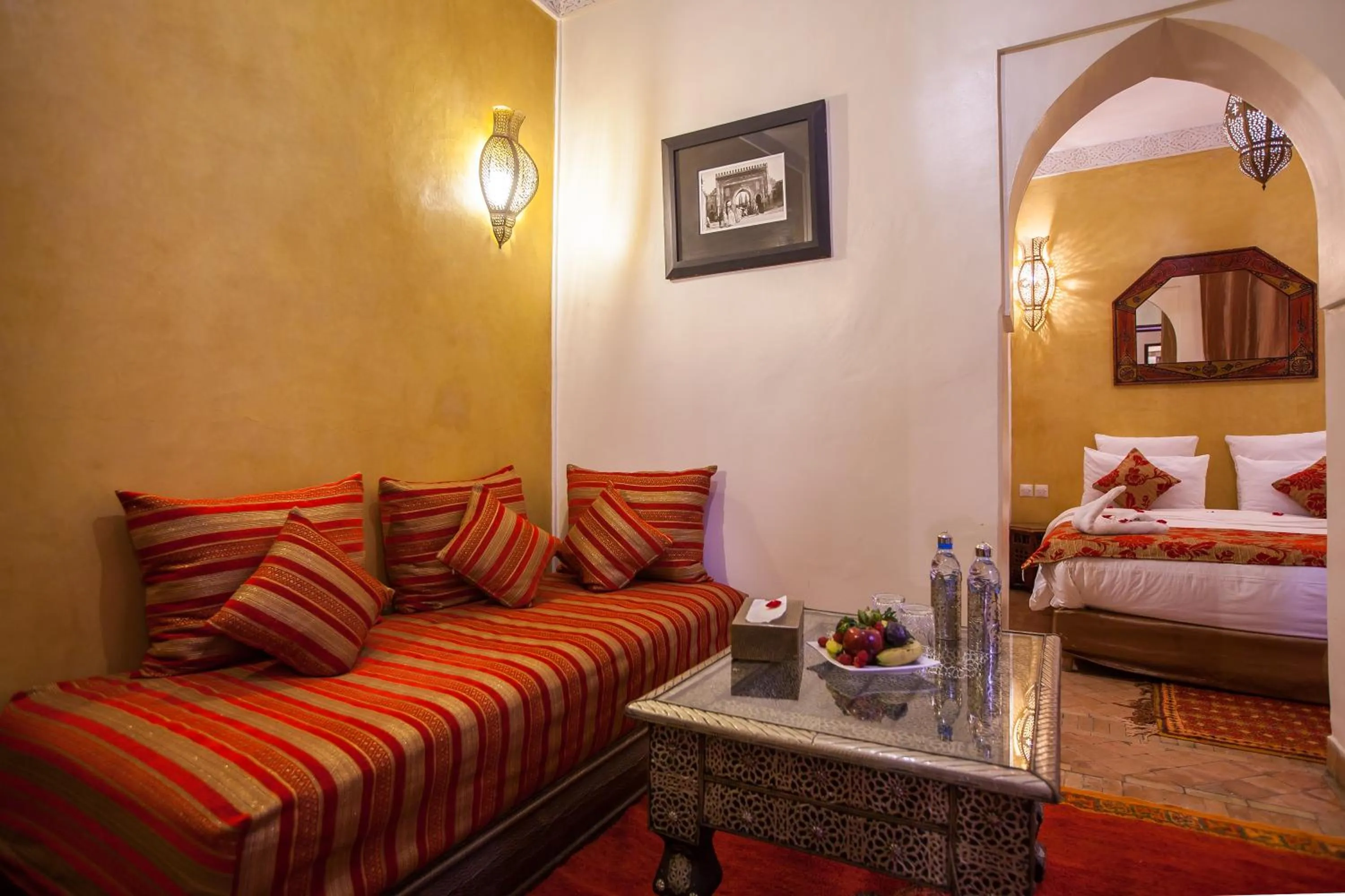 Seating area, Bed in Riad Alaka