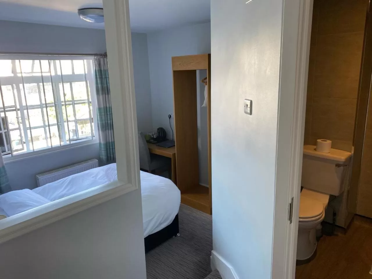 Photo of the whole room in Queen Street Tap