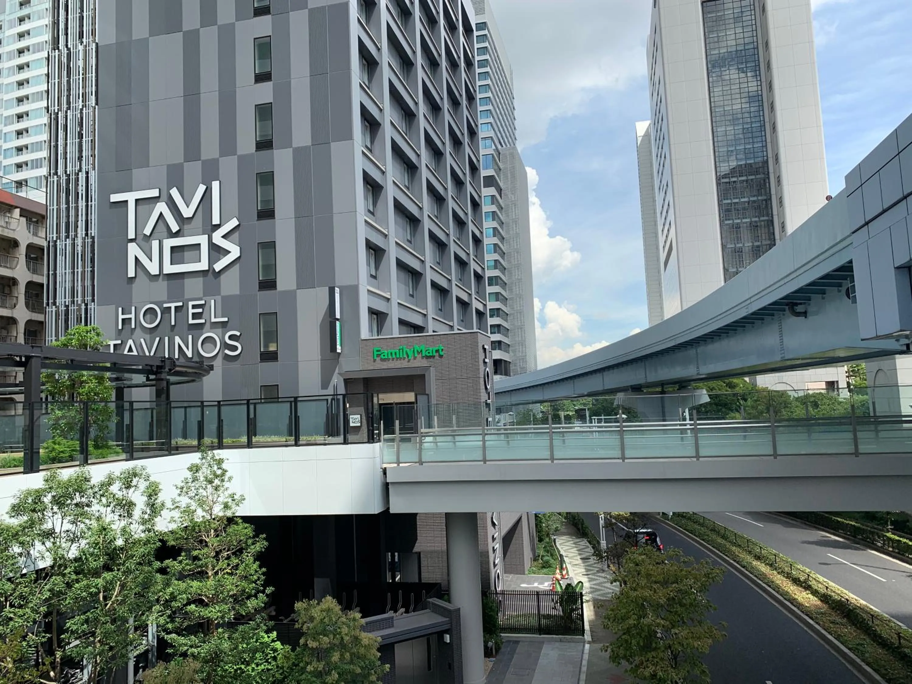 Facade/entrance in HOTEL TAVINOS Hamamatsucho