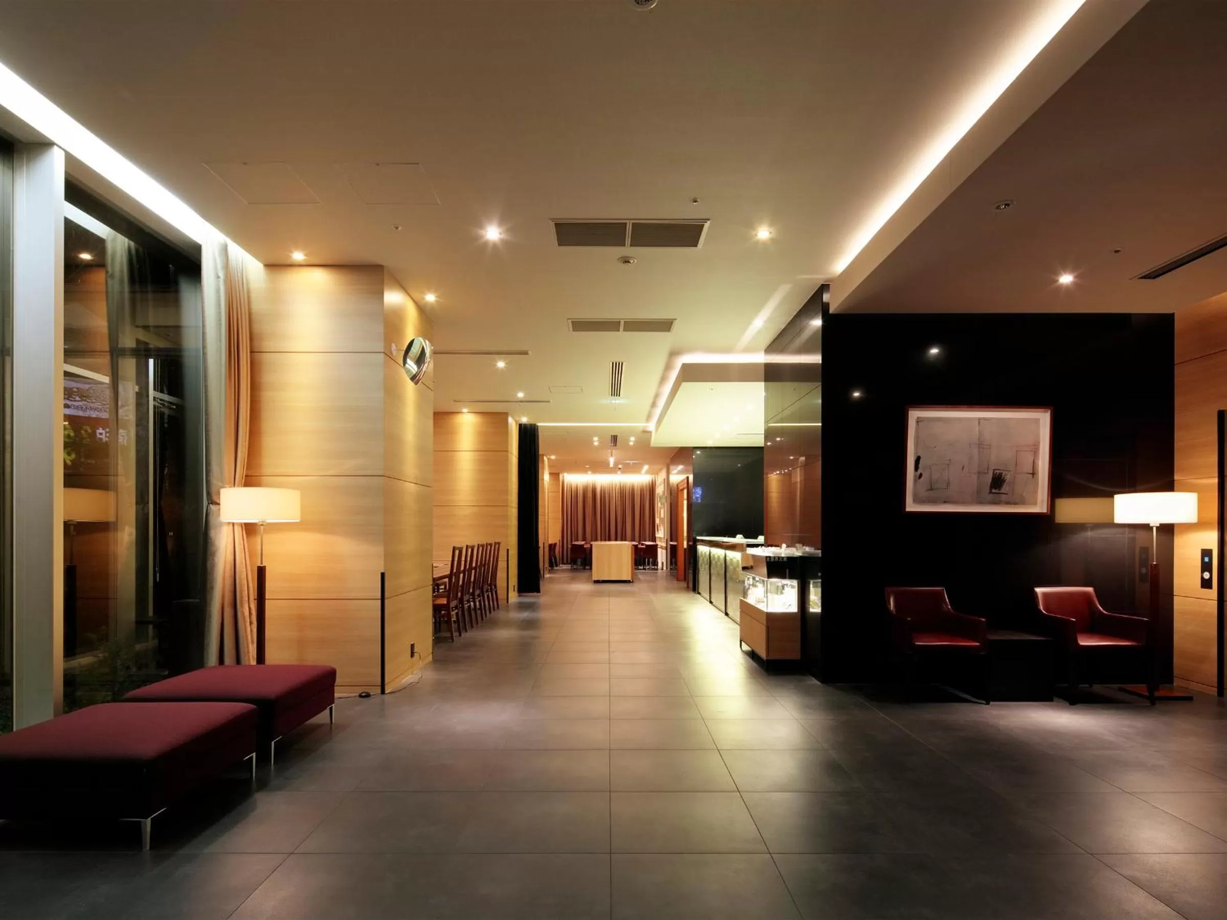 Lobby or reception in Candeo Hotels Kameyama