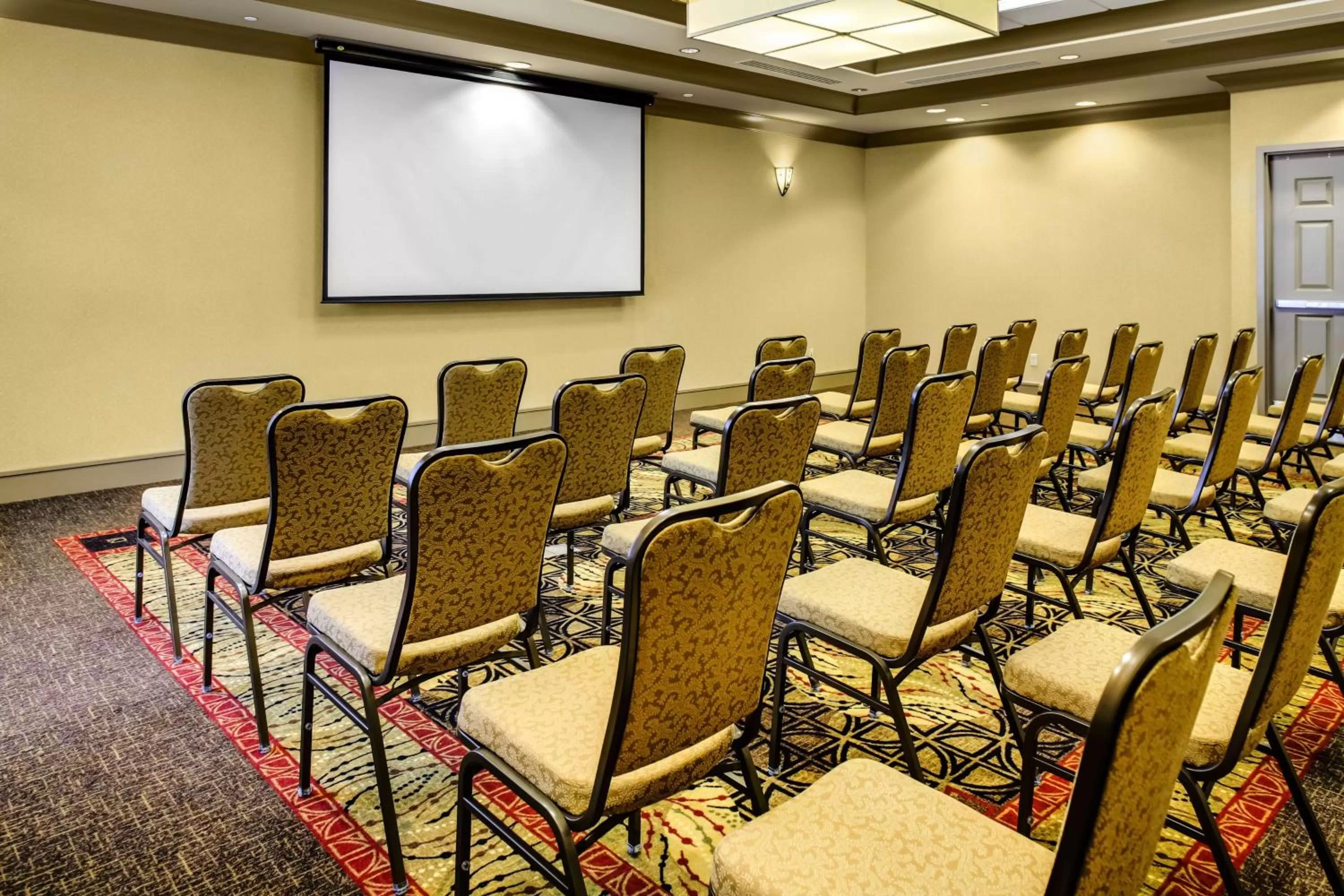 Meeting/conference room in Hilton Garden Inn Pittsburgh/Cranberry