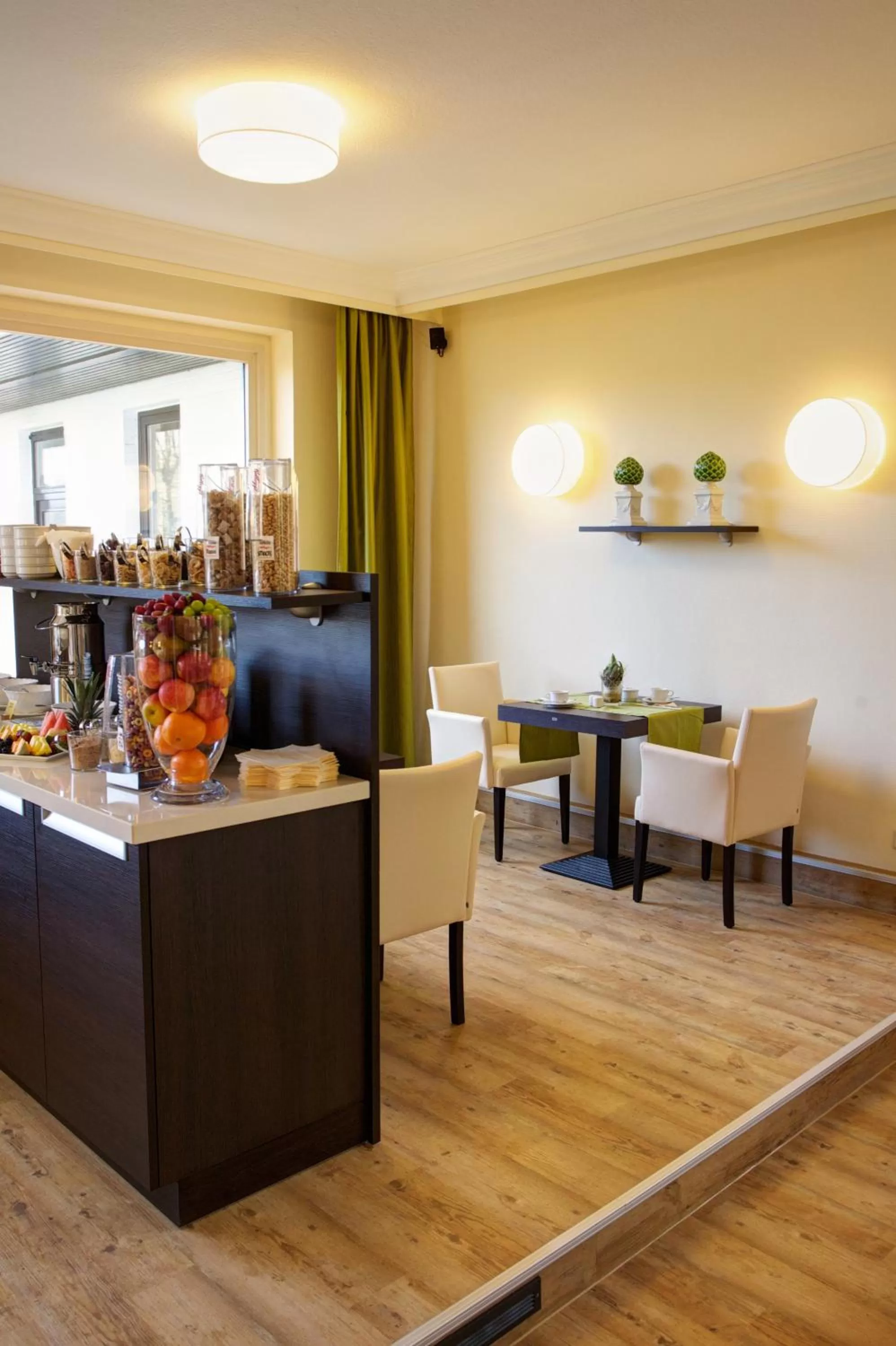 Restaurant/Places to Eat in Das Frühstückshotel Sankt Peter-Ording