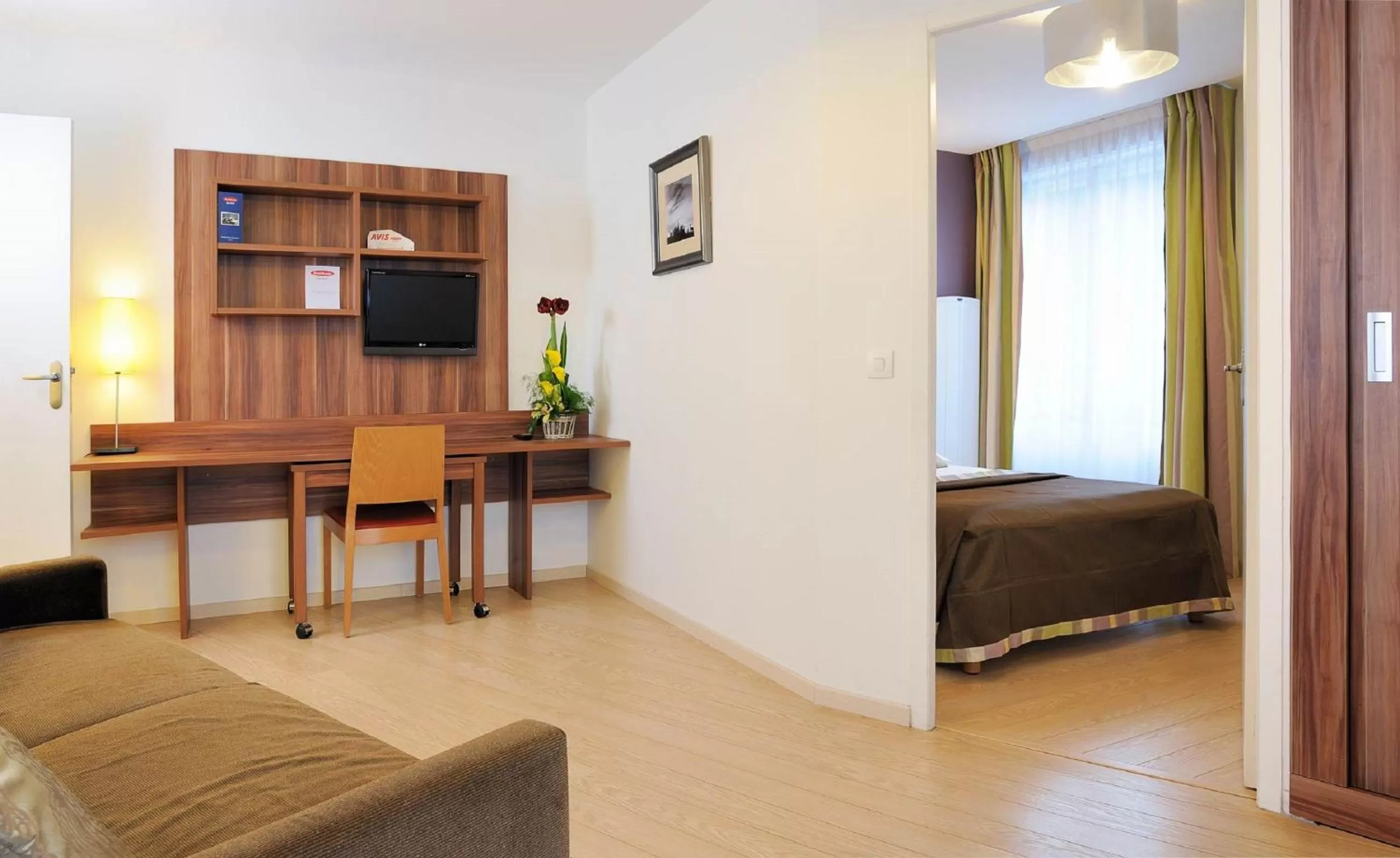 Living room in Residhome Paris Saclay " Bures sur Yvette "