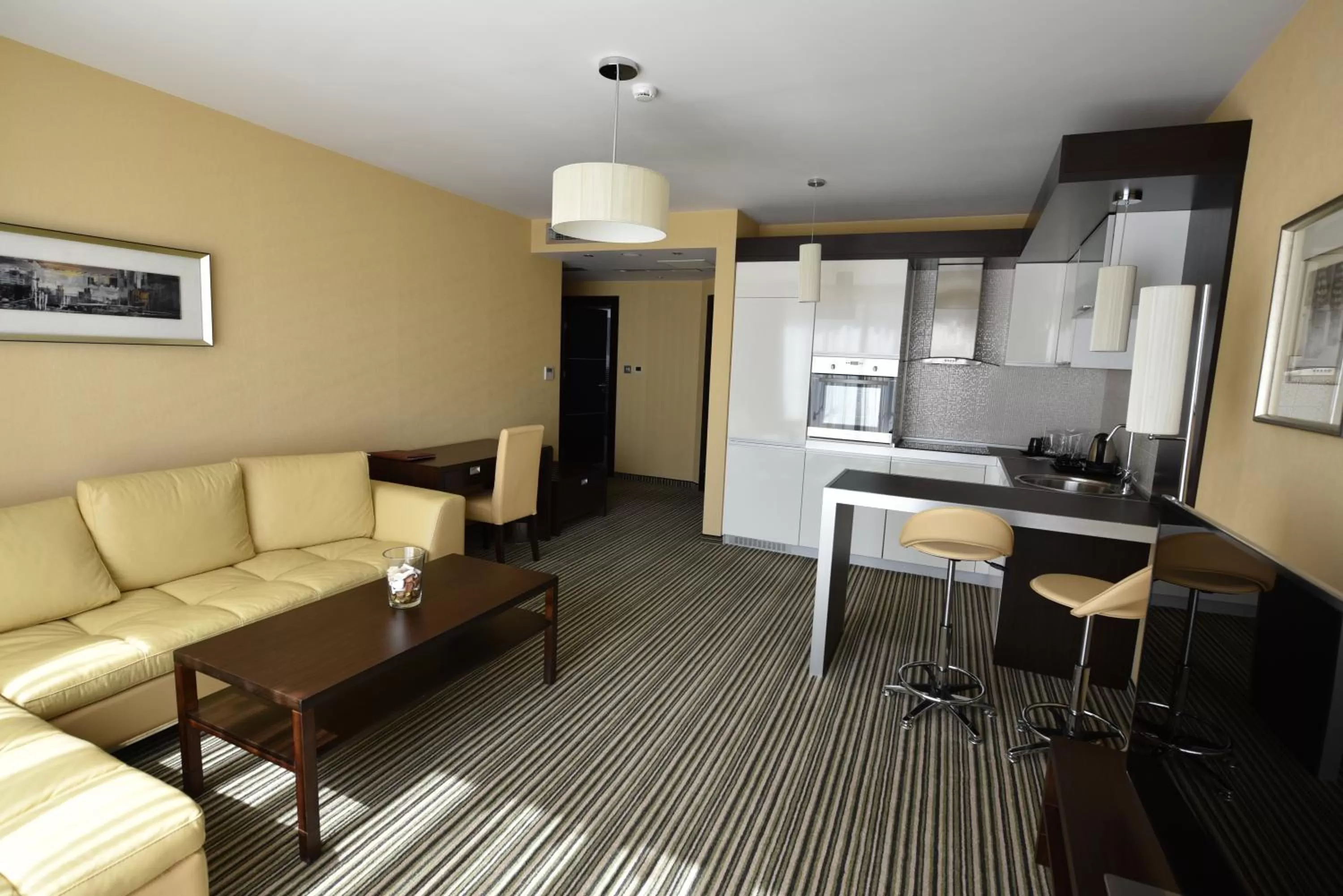 Kitchen or kitchenette in Best Western Plus Olives City Hotel - Free Pool & Parking