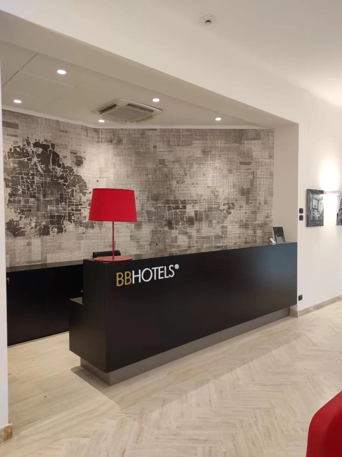 Property logo or sign in BB Hotels Smarthotel Derose