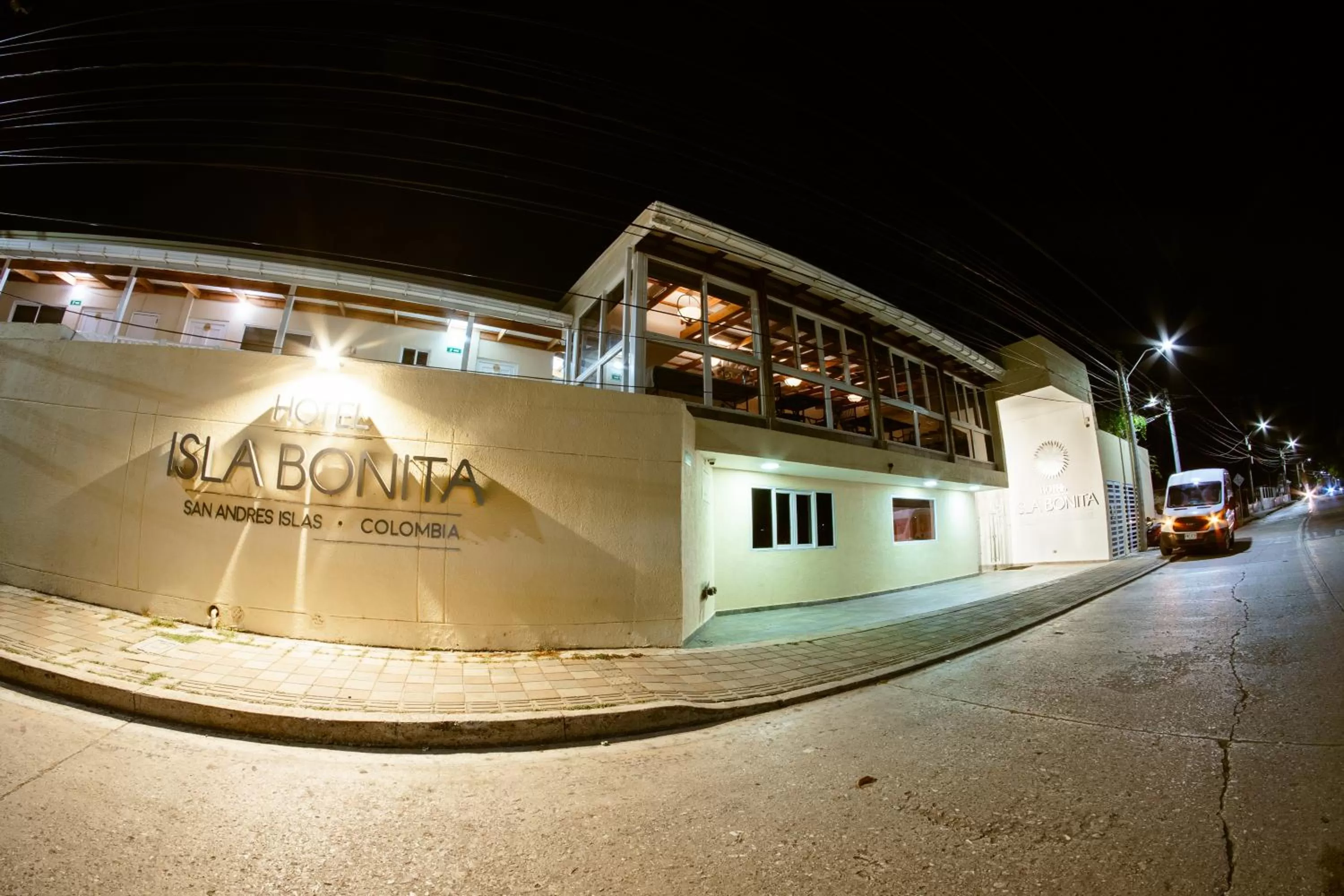 Property building in Hotel Isla Bonita