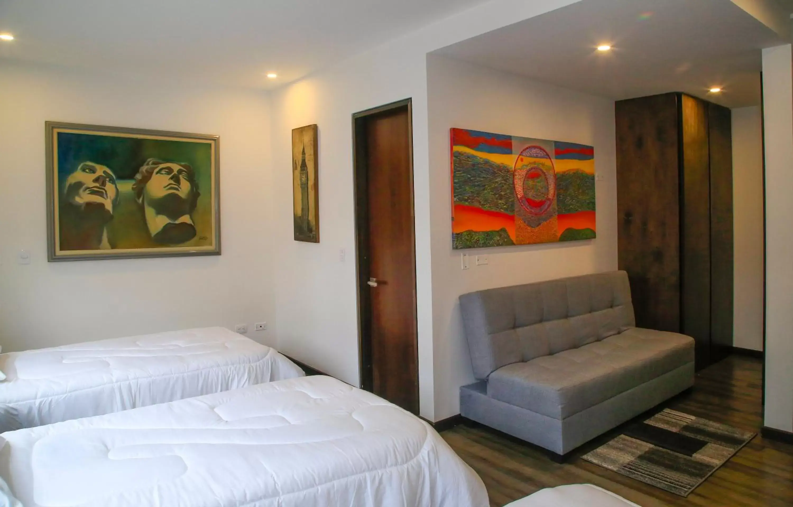 Standard Triple Room in Hotel Museo San Moritz Standard Triple Room in Hotel Museo San Moritz