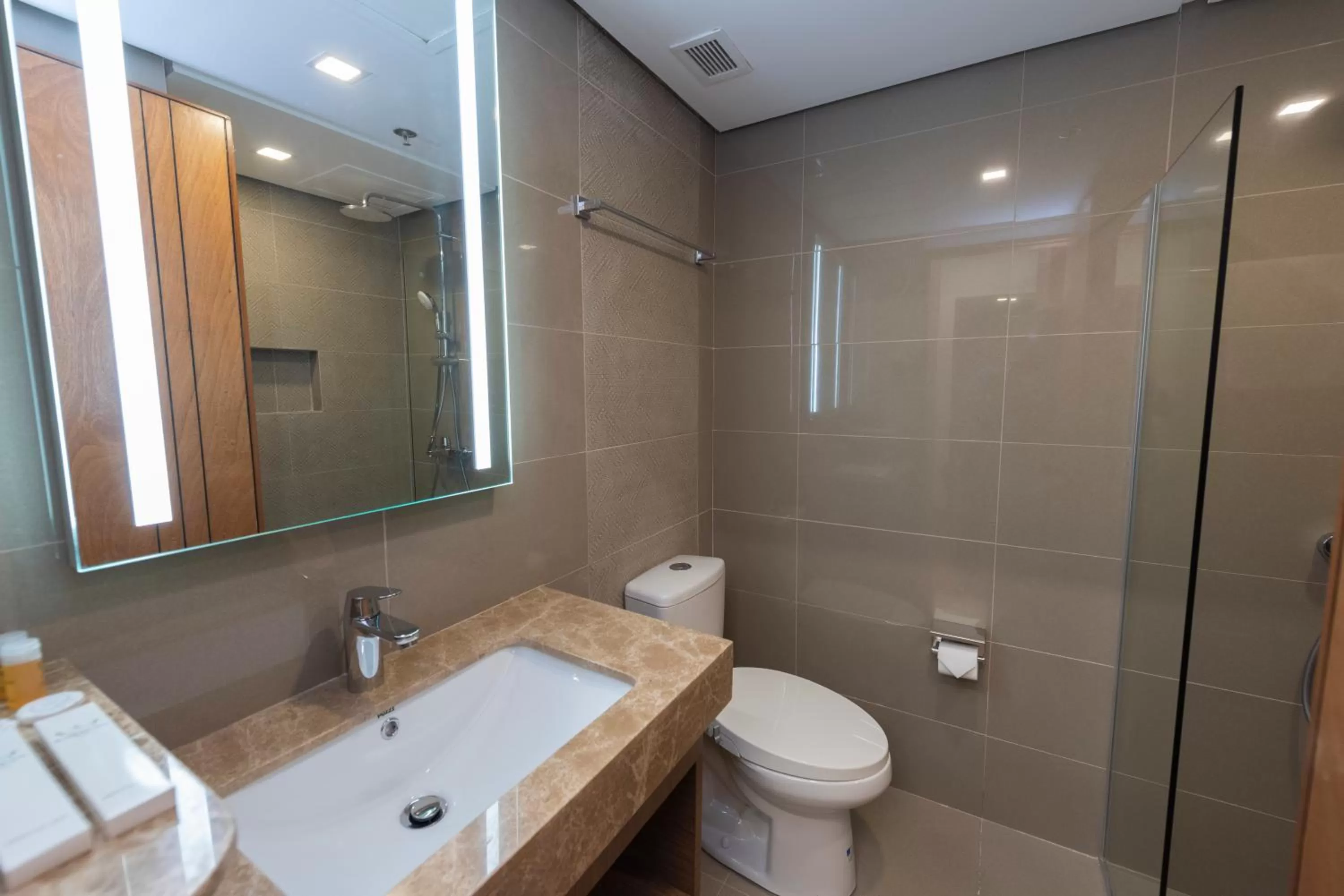 Bathroom in Kabayan Hotel Pasay