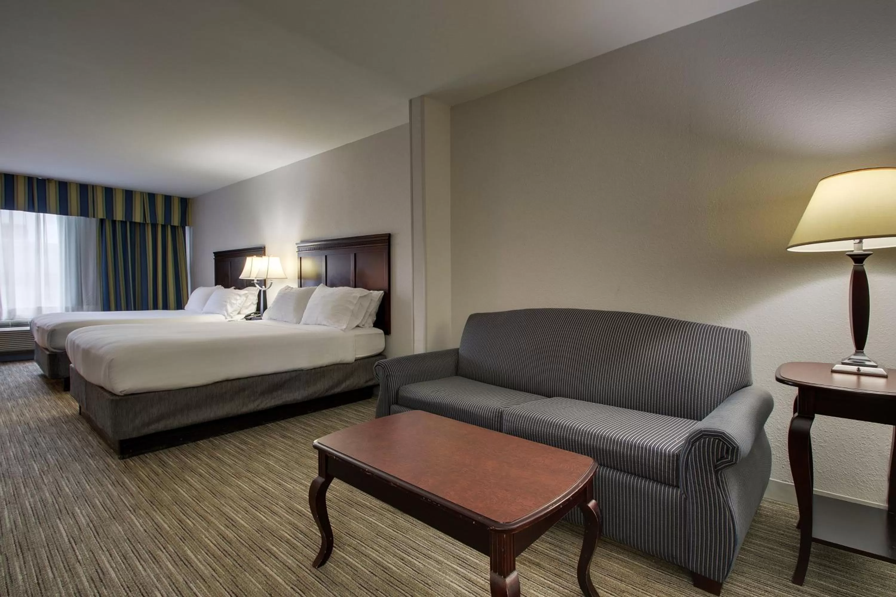 Bedroom, Bed in Holiday Inn Express Hotel & Suites Middleboro Raynham by IHG