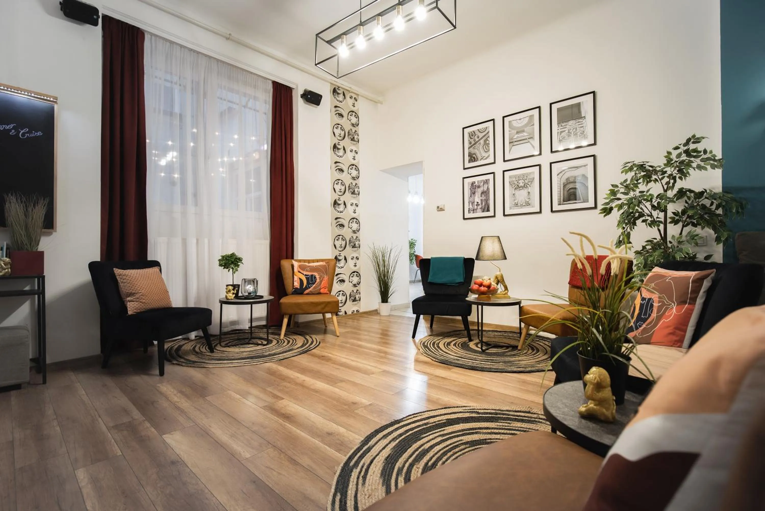 Lobby or reception in Maverick Downtown