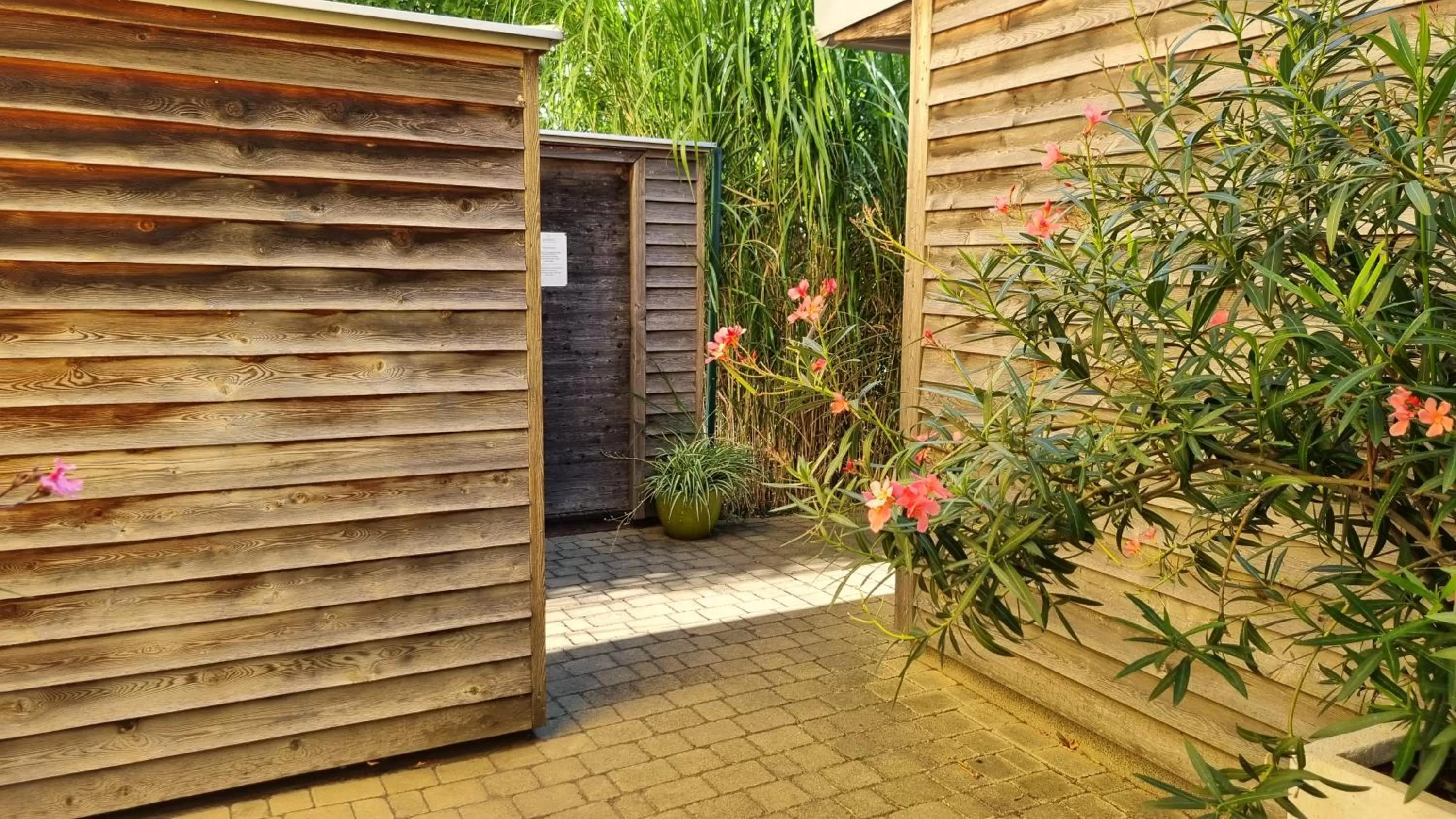 Garden in BIRKENHOF GOLS - B & B - Wohlfühl Hotel mit Wochenend-Restaurant