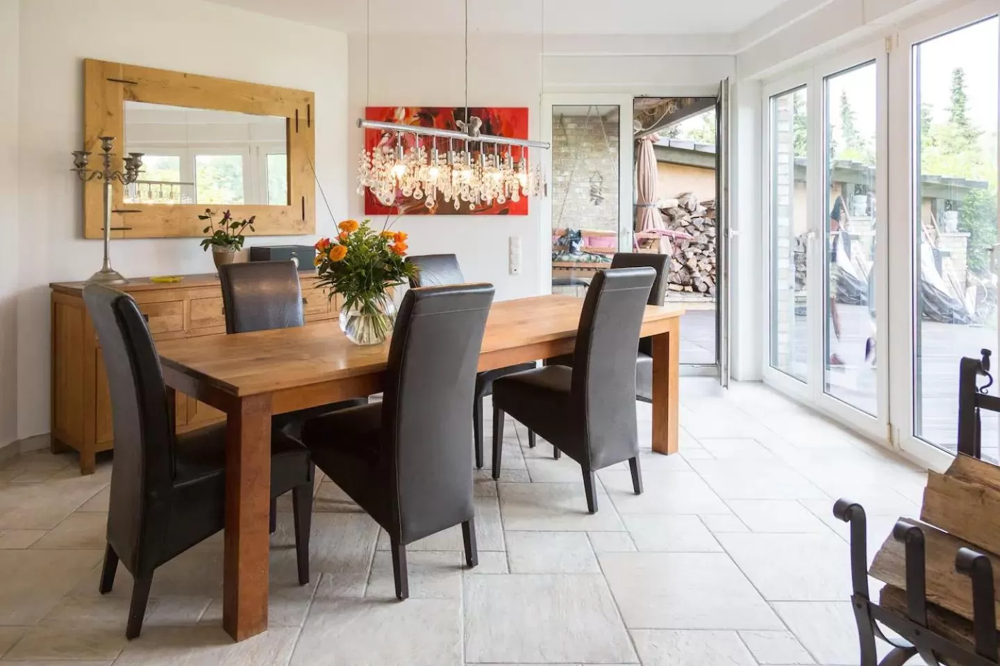 Dining area in Schönste Lage am Rhein in unmittelbarer Stadtnähe, B & B