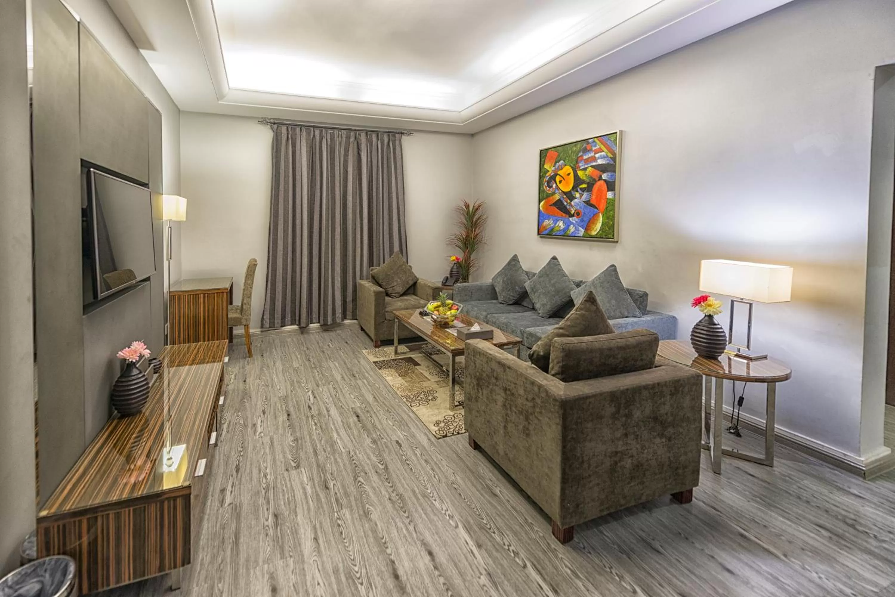 Living room, Seating Area in Elite Al Hamra - Al Cornich