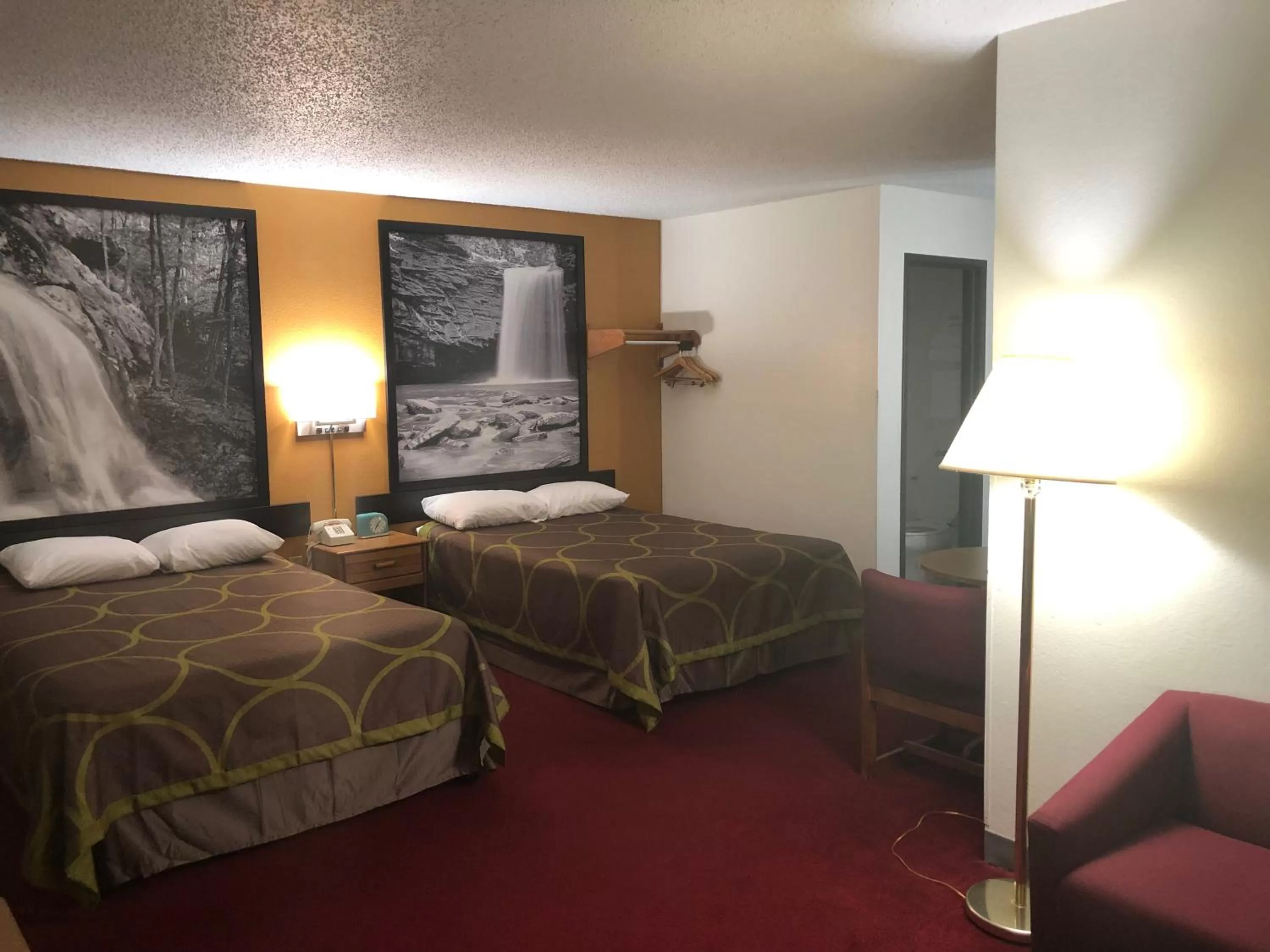 On site, Bed in Super 8 by Wyndham Front Royal Near Shenandoah National Park