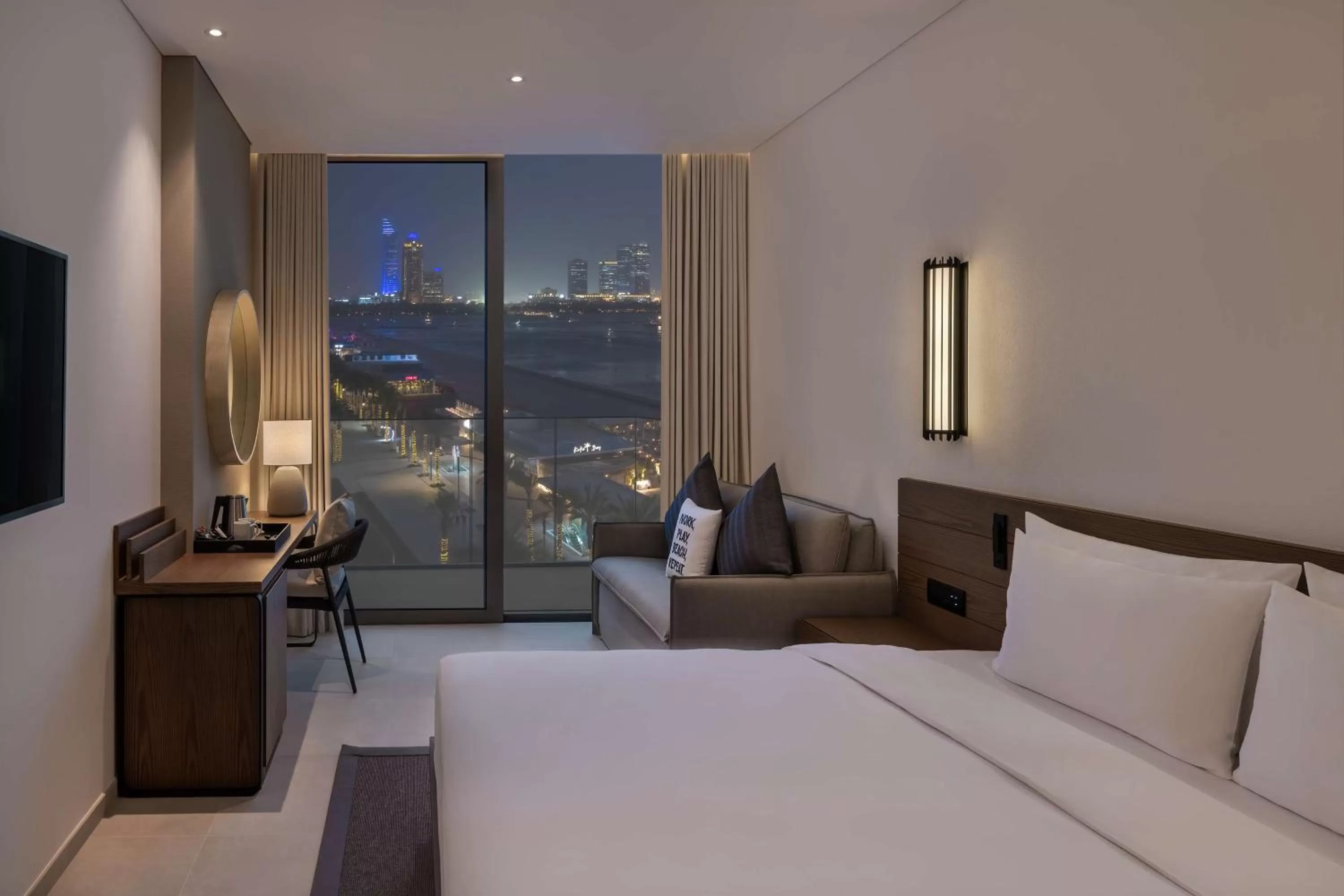 Bedroom, Bed in Radisson Beach Resort Palm Jumeirah