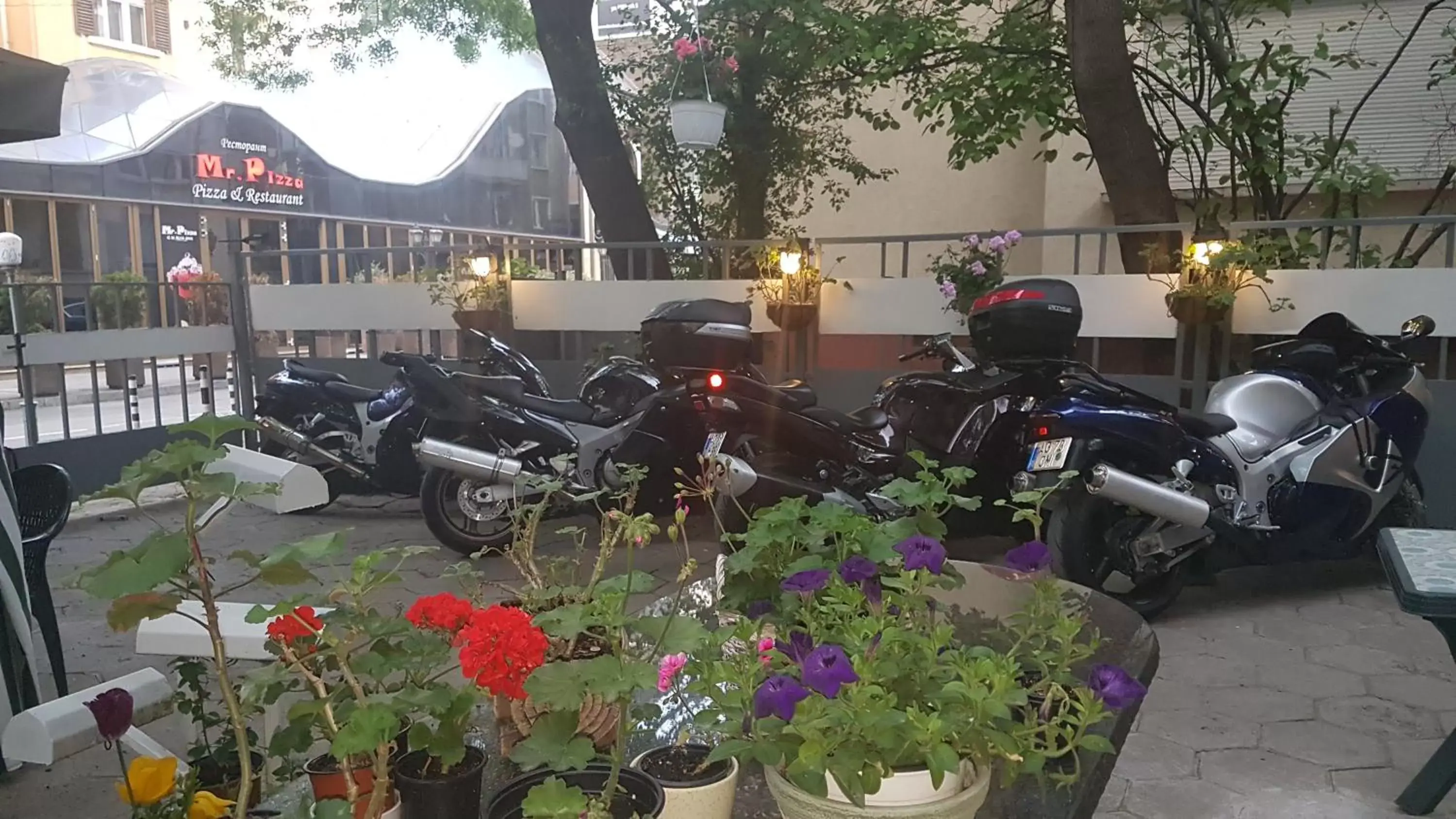 Hotel & Restaurant The House Hotel & Restaurant The House