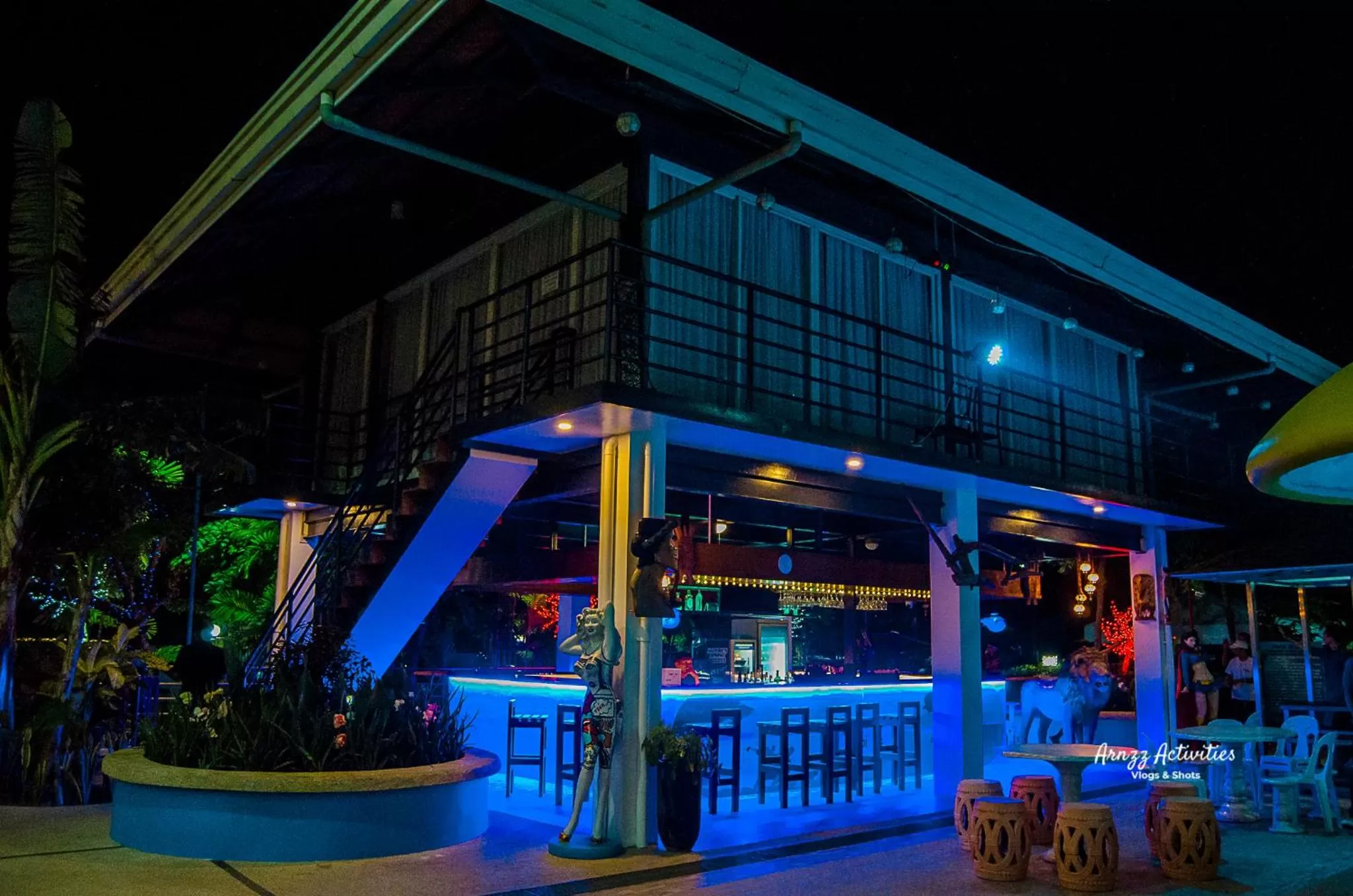 Nightclub / DJ in Moalboal Tropics