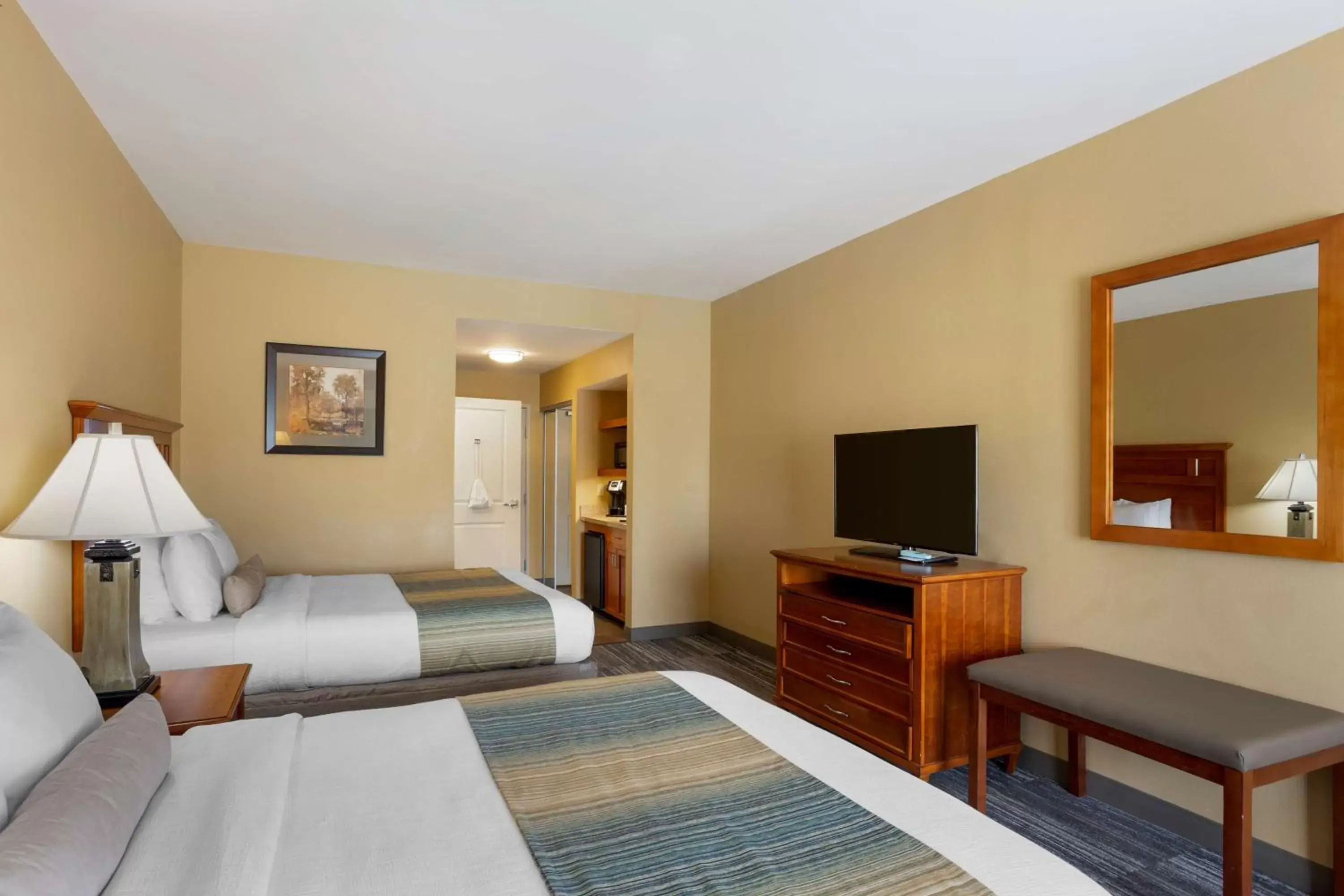 Queen Room with Two Queen Beds - Disability Access - Non Smoking in Best Western PLUS University Park Inn & Suites Queen Room with Two Queen Beds - Disability Access - Non Smoking in Best Western PLUS University Park Inn & Suites