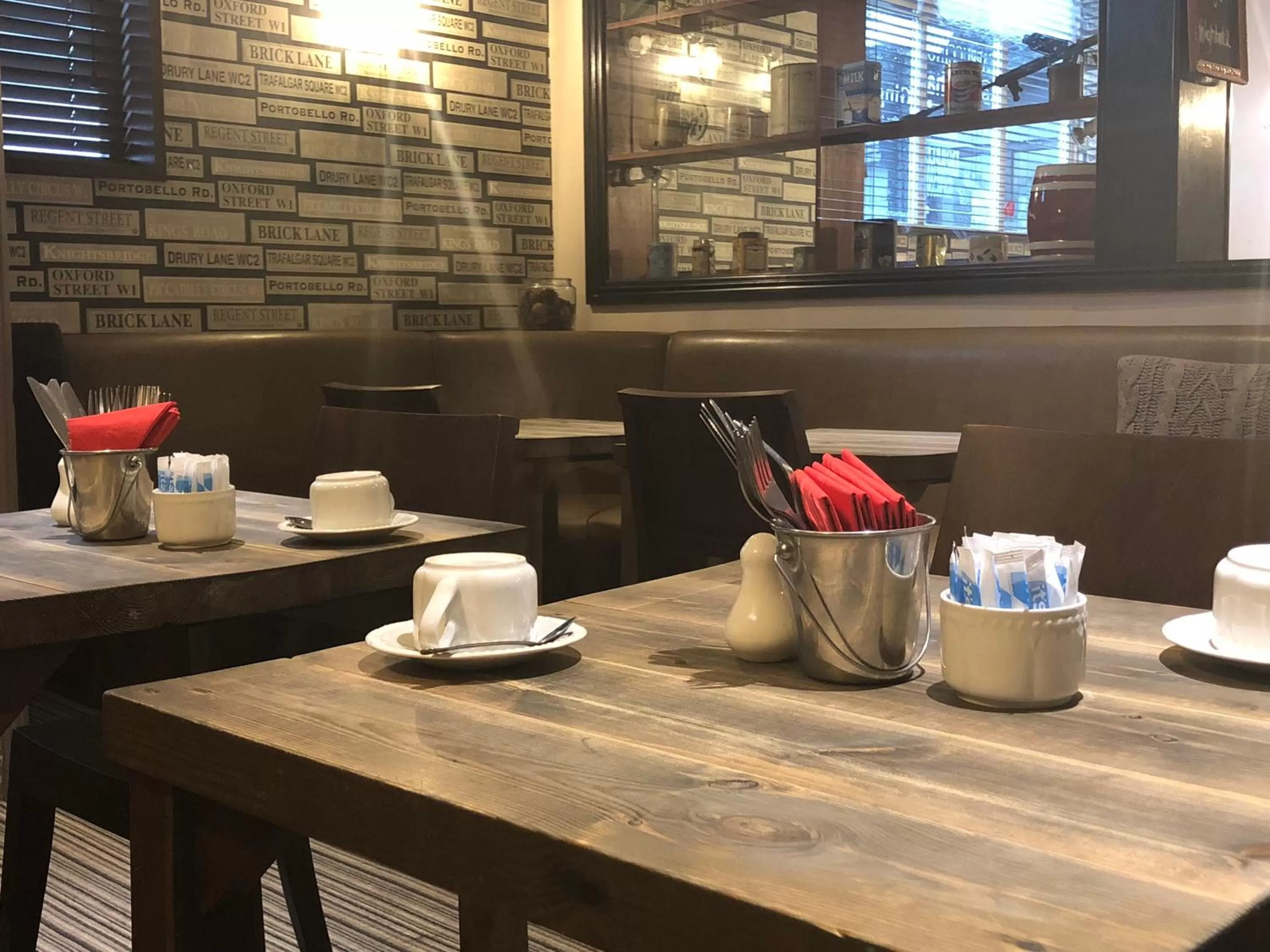 Restaurant/places to eat in The Embassy Hotel