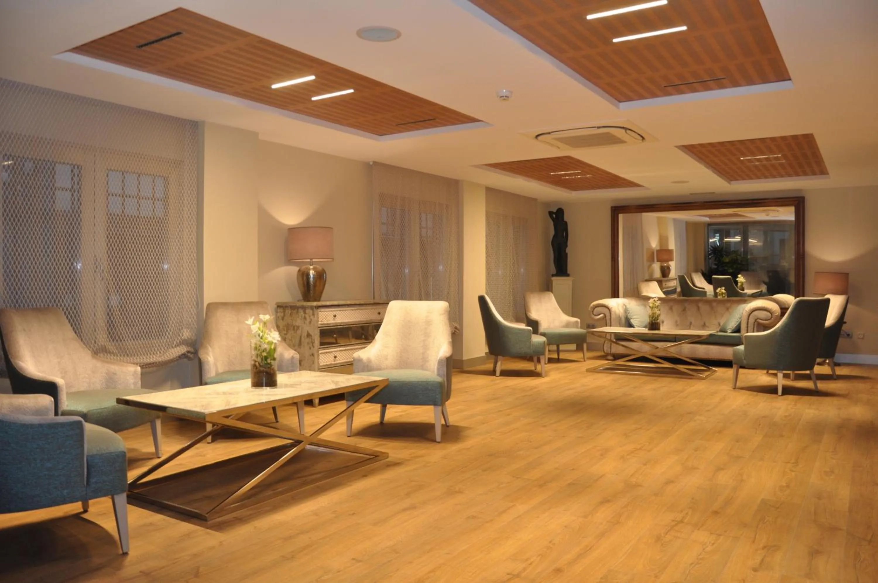 Communal lounge/ TV room in Hotel Selu