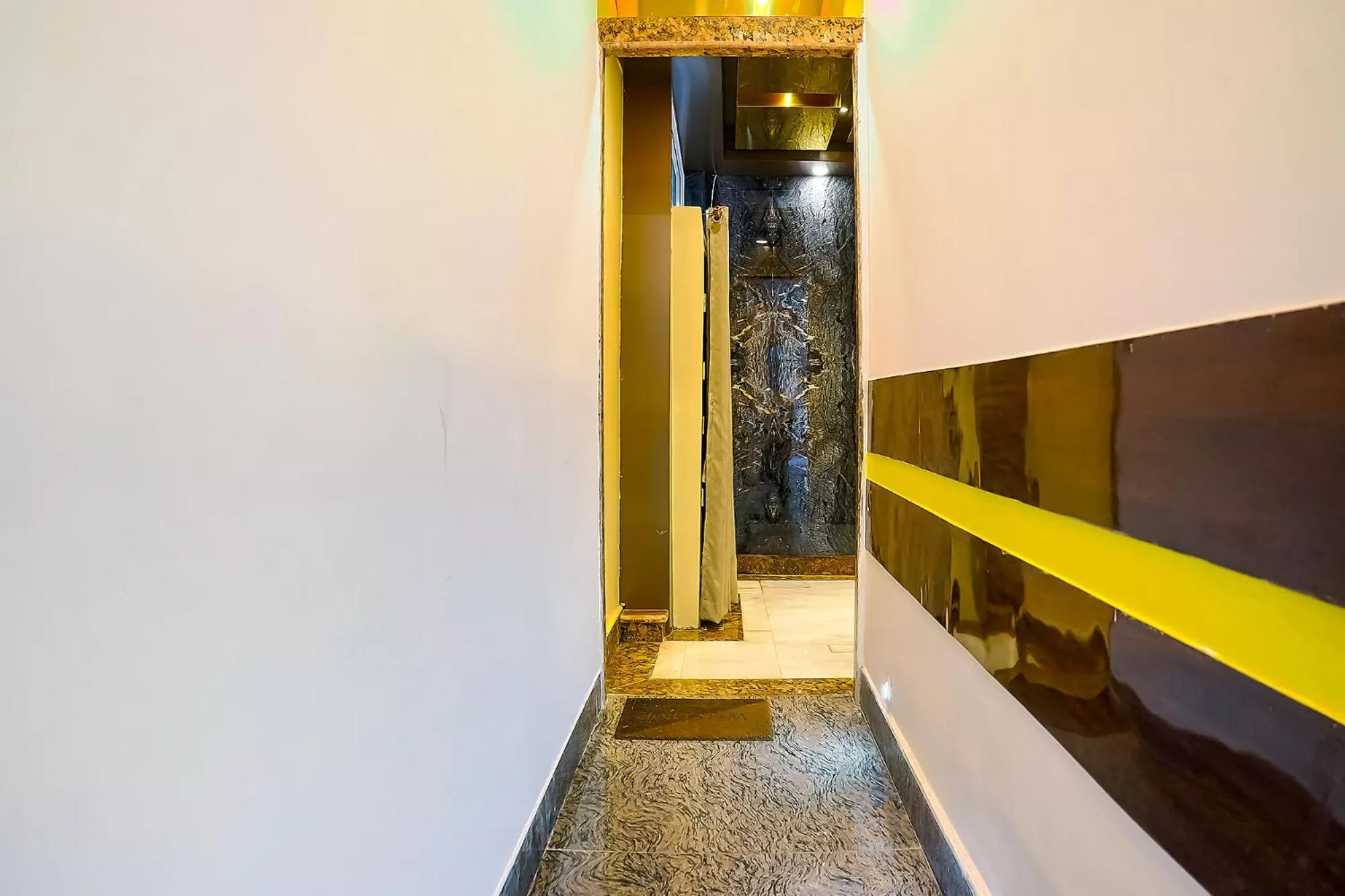 Lobby or reception in FabHotel Quest - Nr Quest Mall