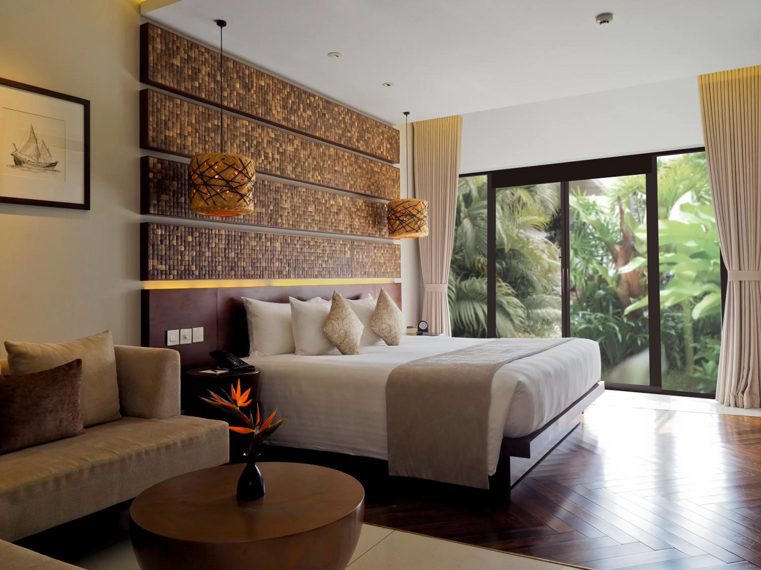 Bed in Salinda Resort Phu Quoc - Sparkling Wine Breakfast