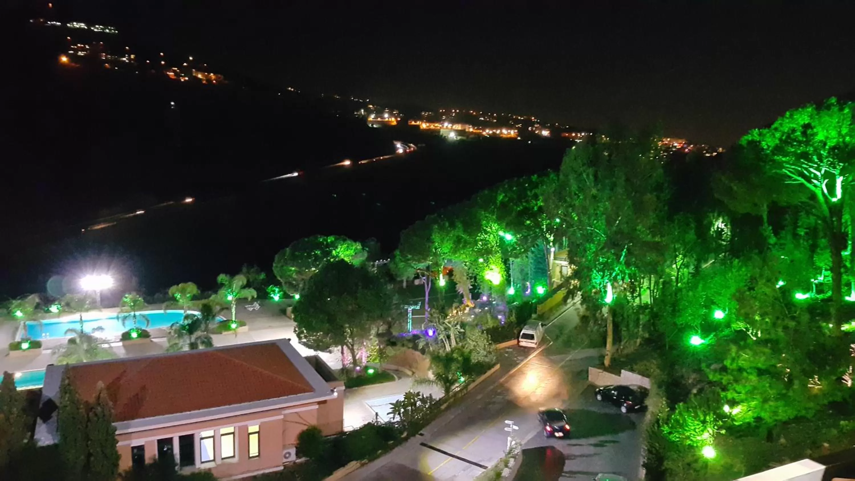 Facade/entrance in Country Lodge Hotel & Resort Beirut