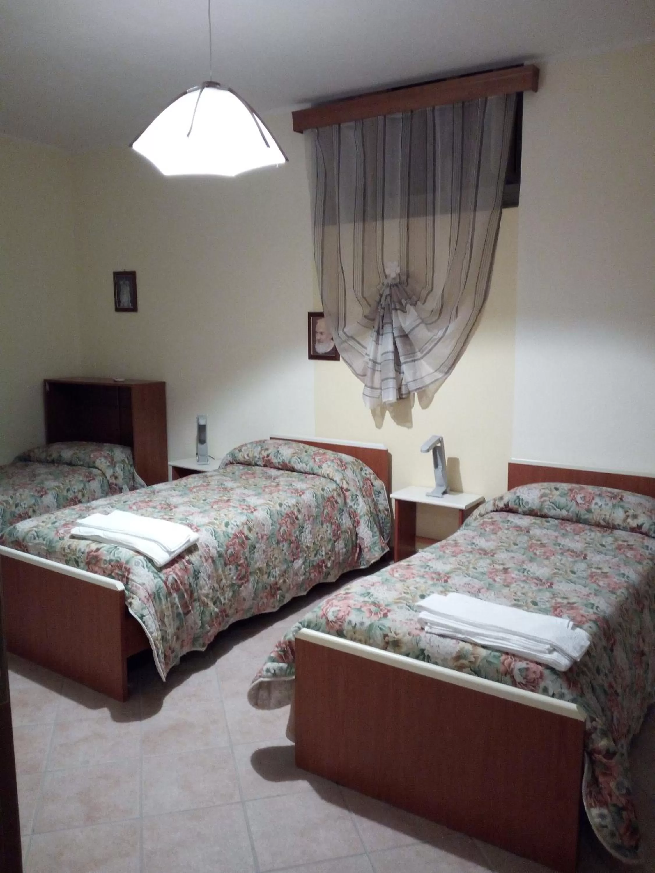 Other, Bed in Albergo Ristorante Pizzeria Del Viale