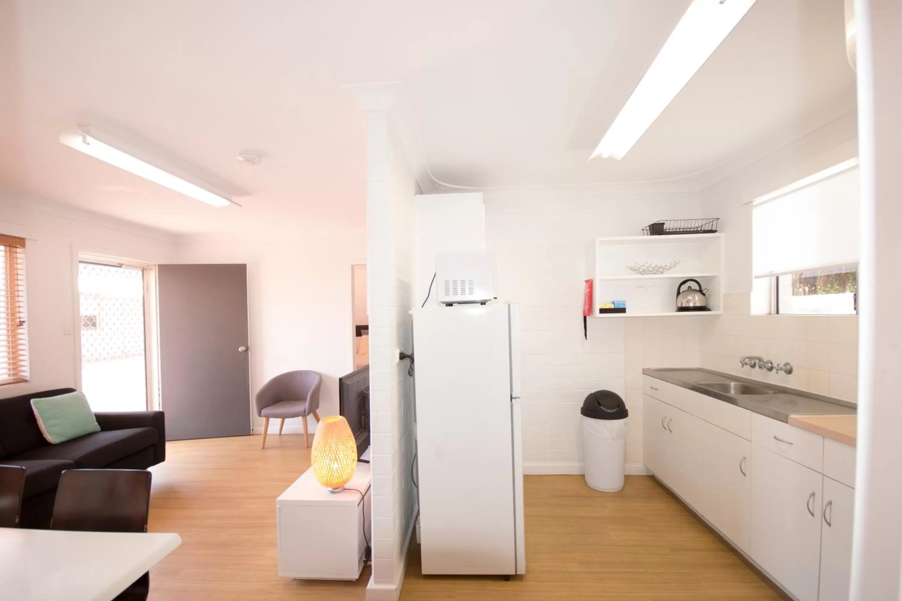 Kitchen or kitchenette, Kitchen/Kitchenette in Archipelago Apartments Esperance