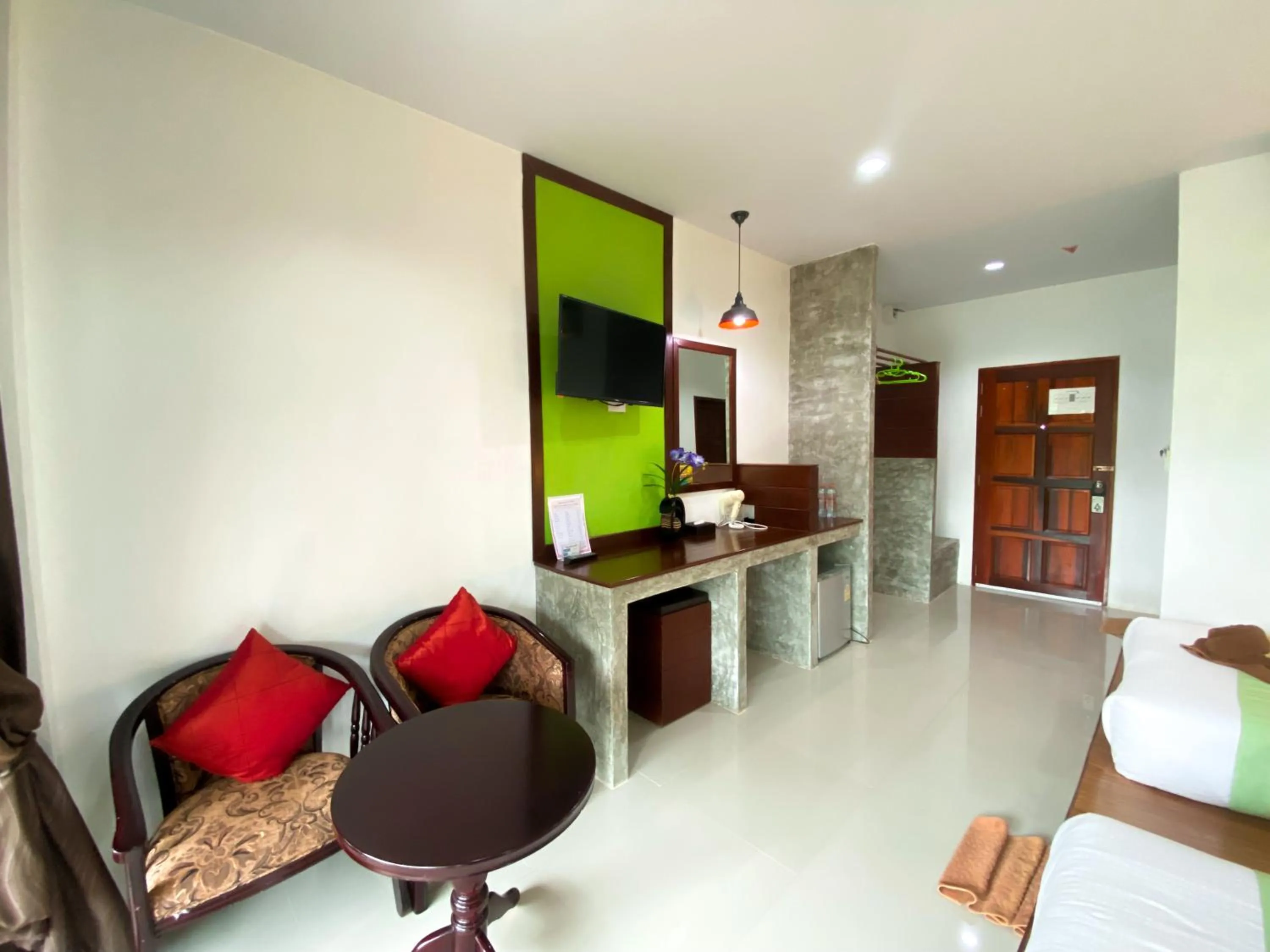 Day in Hatzanda Lanta Resort - SHA Extra Plus