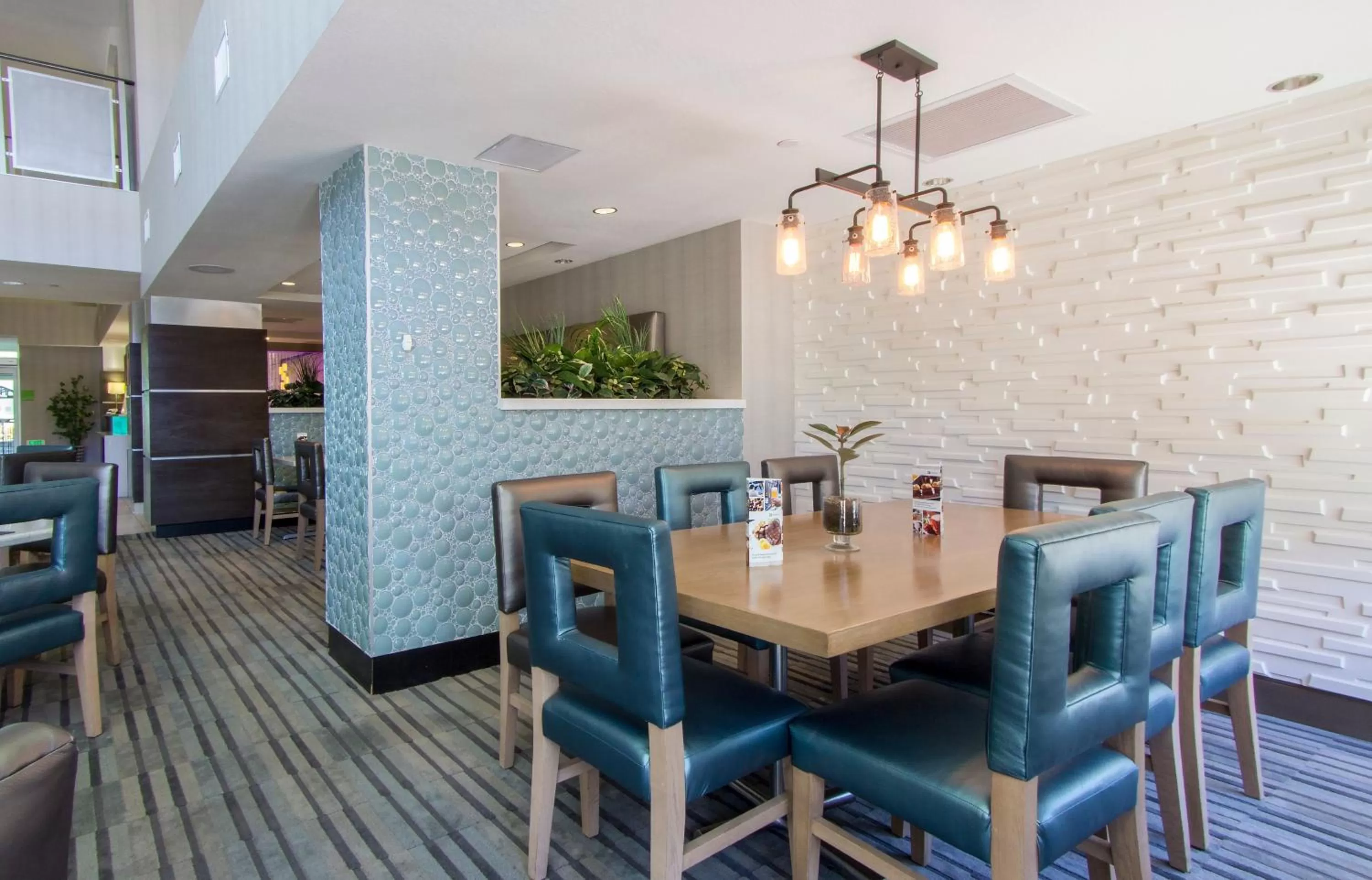 Restaurant/places to eat in Holiday Inn Scottsdale North- Airpark by IHG