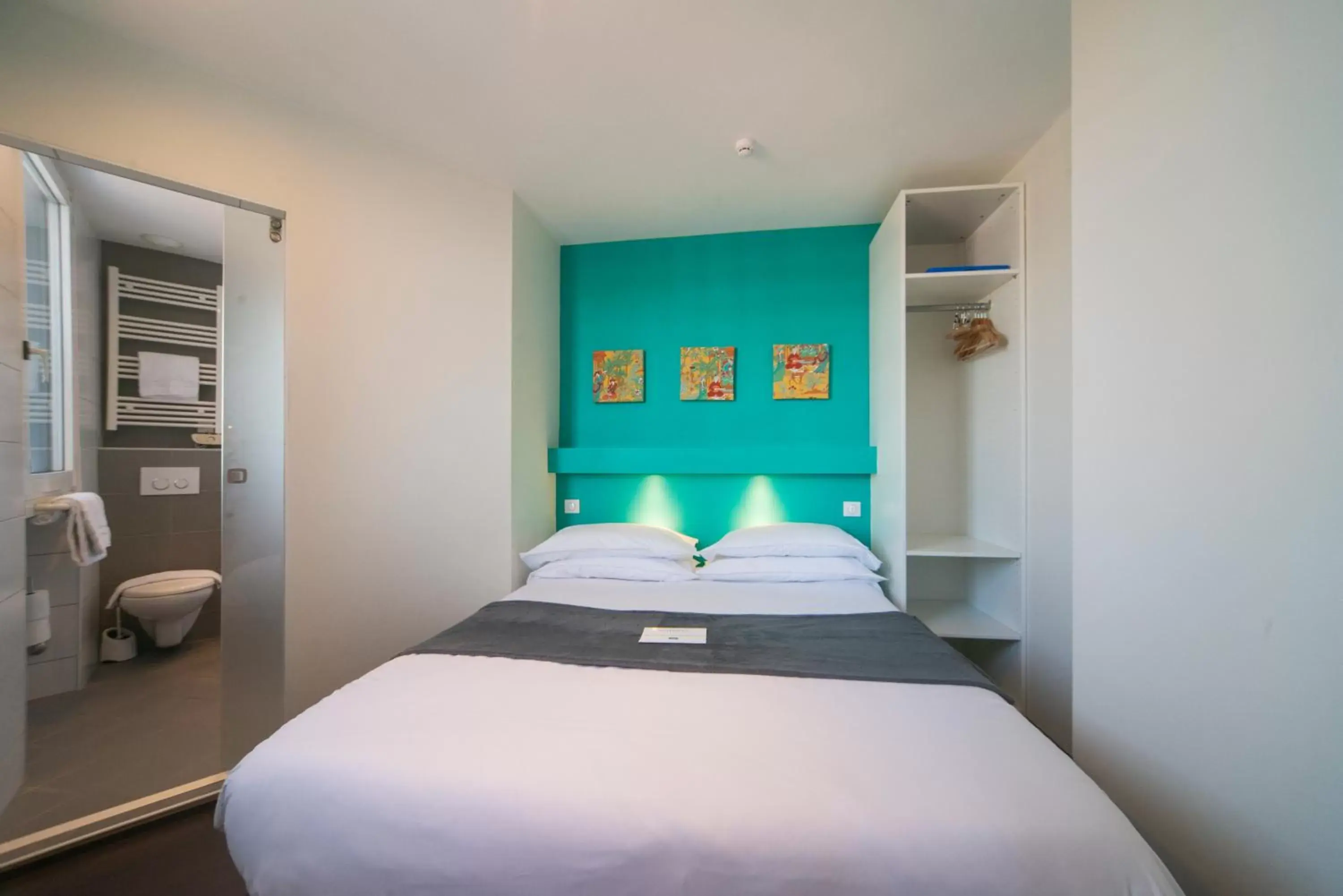 Comfort One-Bedroom Apartment with City View in Residence Metropole Toulouse Comfort One-Bedroom Apartment with City View in Residence Metropole Toulouse