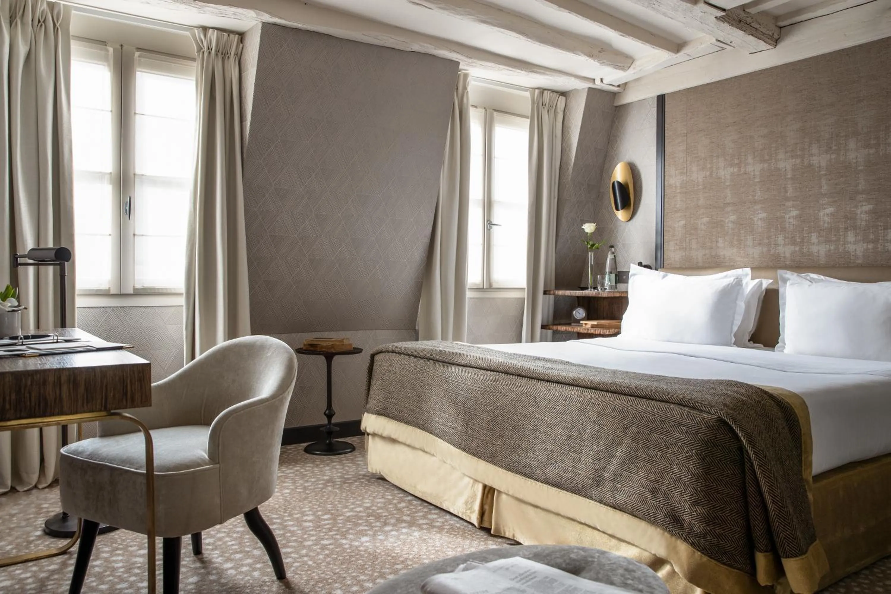 Bedroom, Bed in Esprit Saint Germain