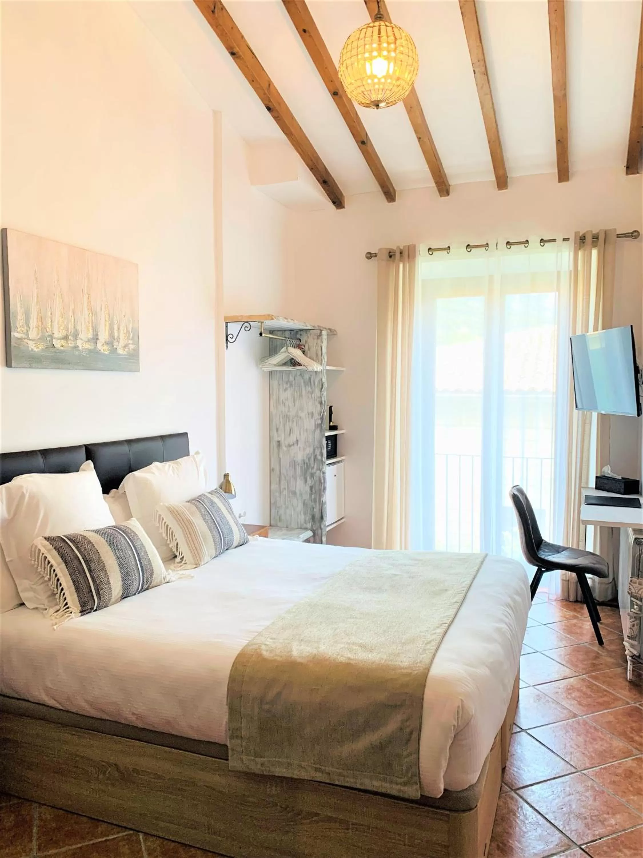 Photo of the whole room, Bed in Hotel Casa Bougainvillea