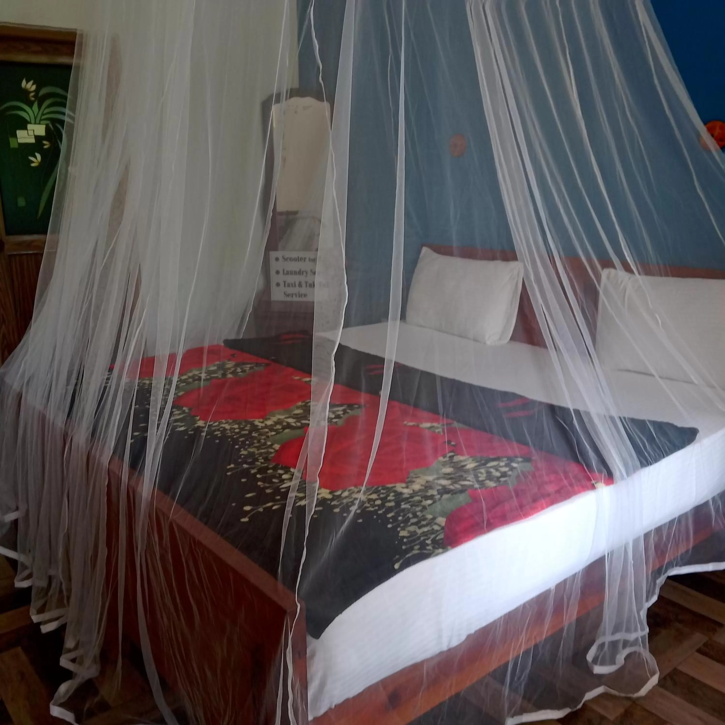 Bed in The Horizon Root Inn