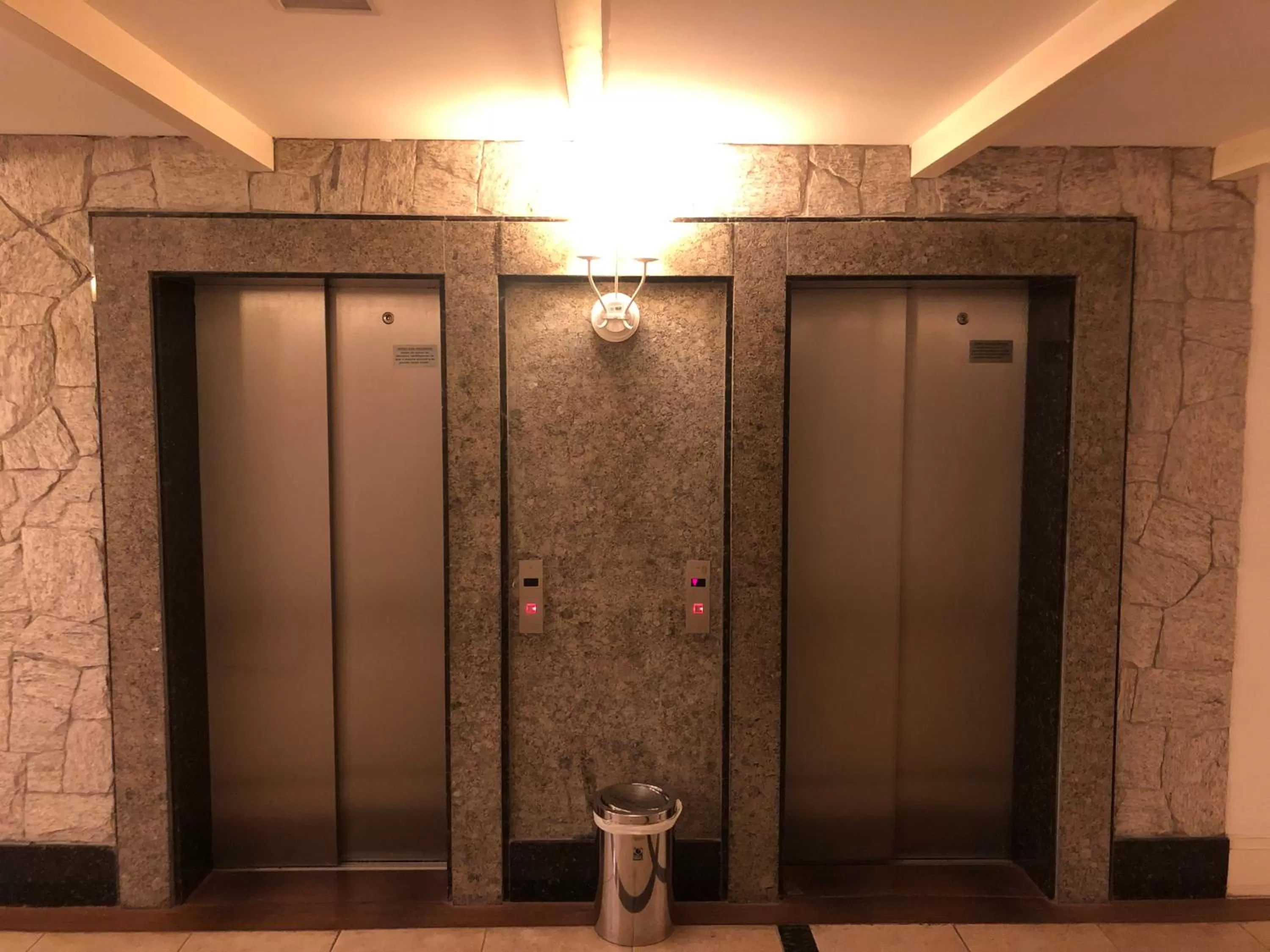 elevator, Bathroom in IL Campanário Villaggio Resort Suites - Jurerê Internacional