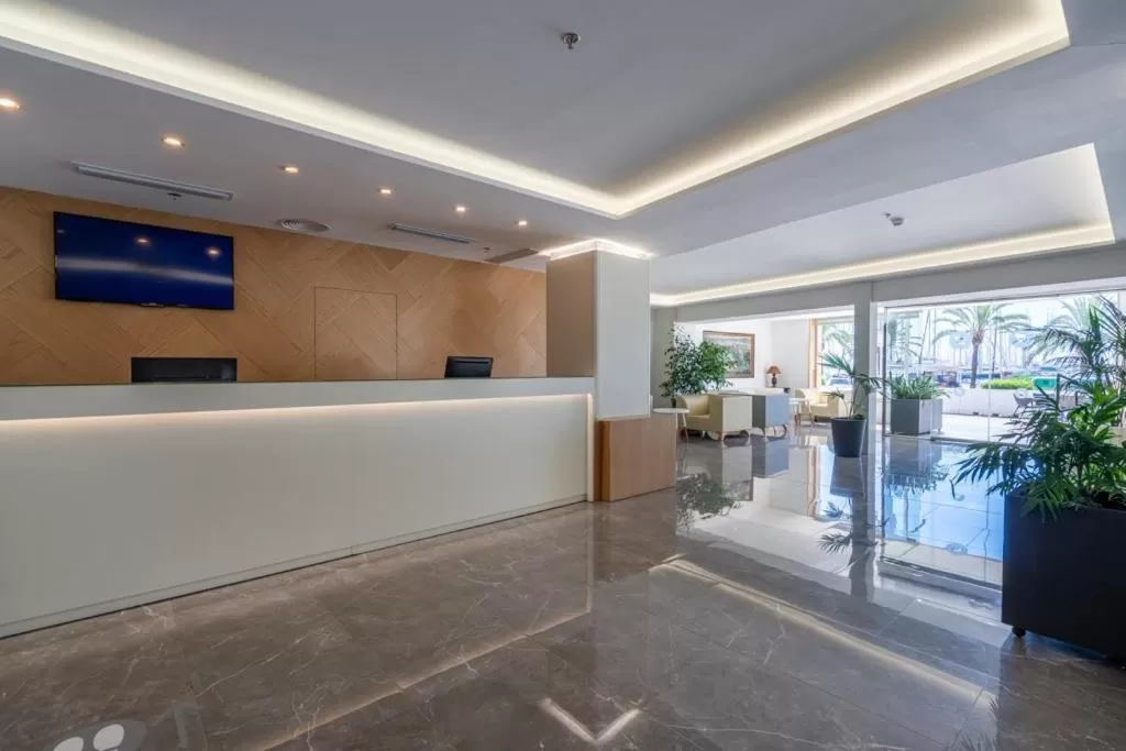 Lobby or reception in Hotel Mirador