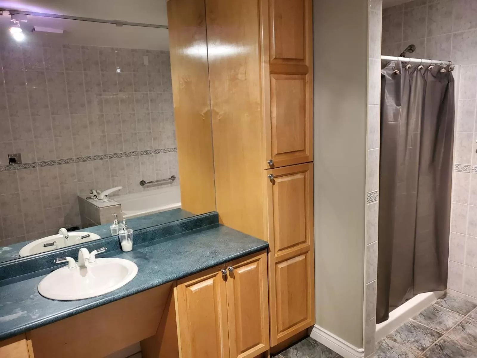 Bathroom in Sonora Desert Inn