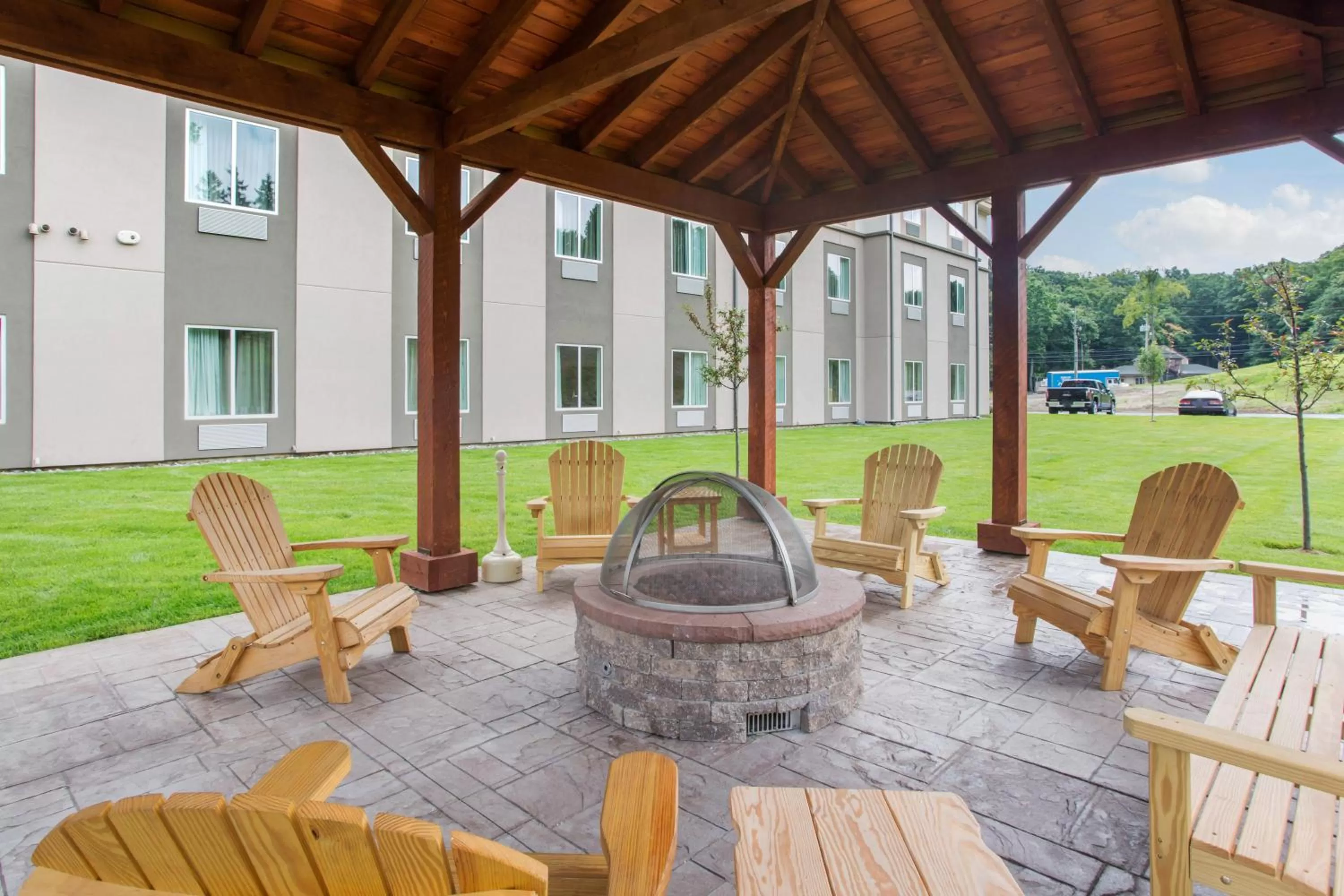 Garden in Sleep Inn & Suites Monroe - Woodbury