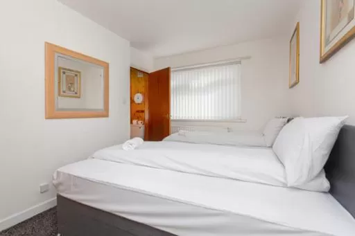 Bedroom in The Norwood Hotel for Groups-Blackpool Party Weekends