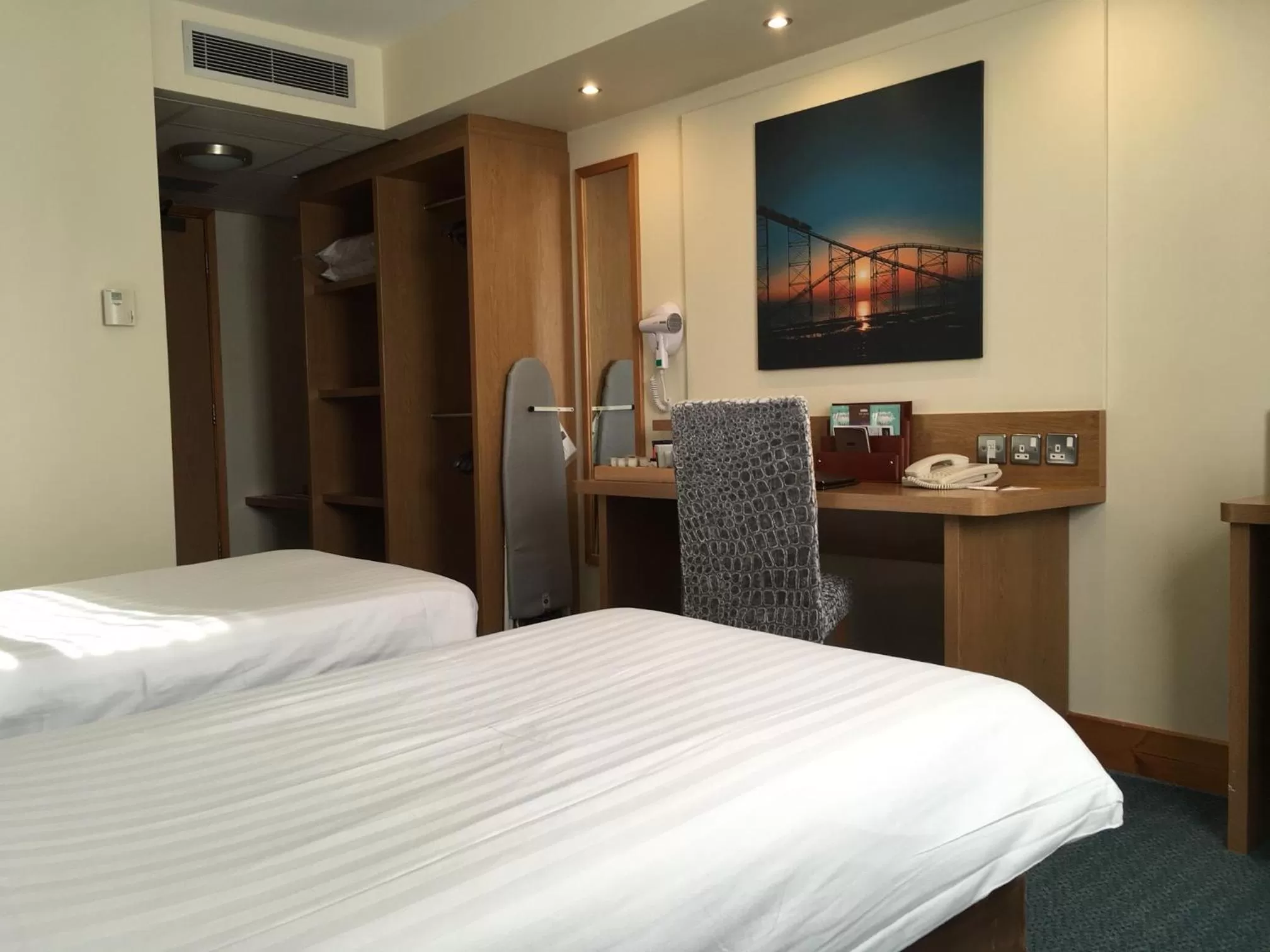 Bedroom, Bed in The Big Blue Hotel - Blackpool Pleasure Beach