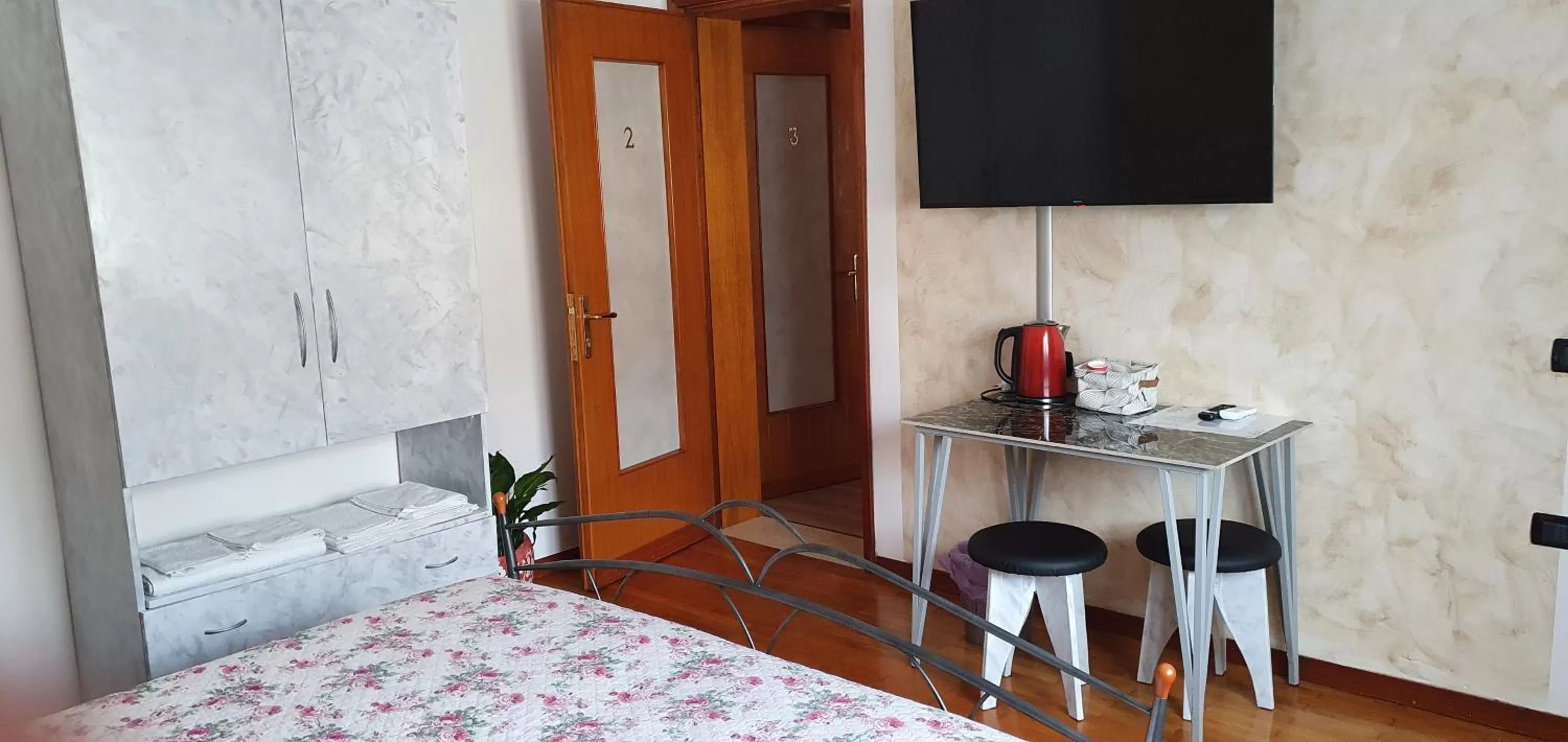 Photo of the whole room, TV/Entertainment Center in Le Rustiche Foresteria