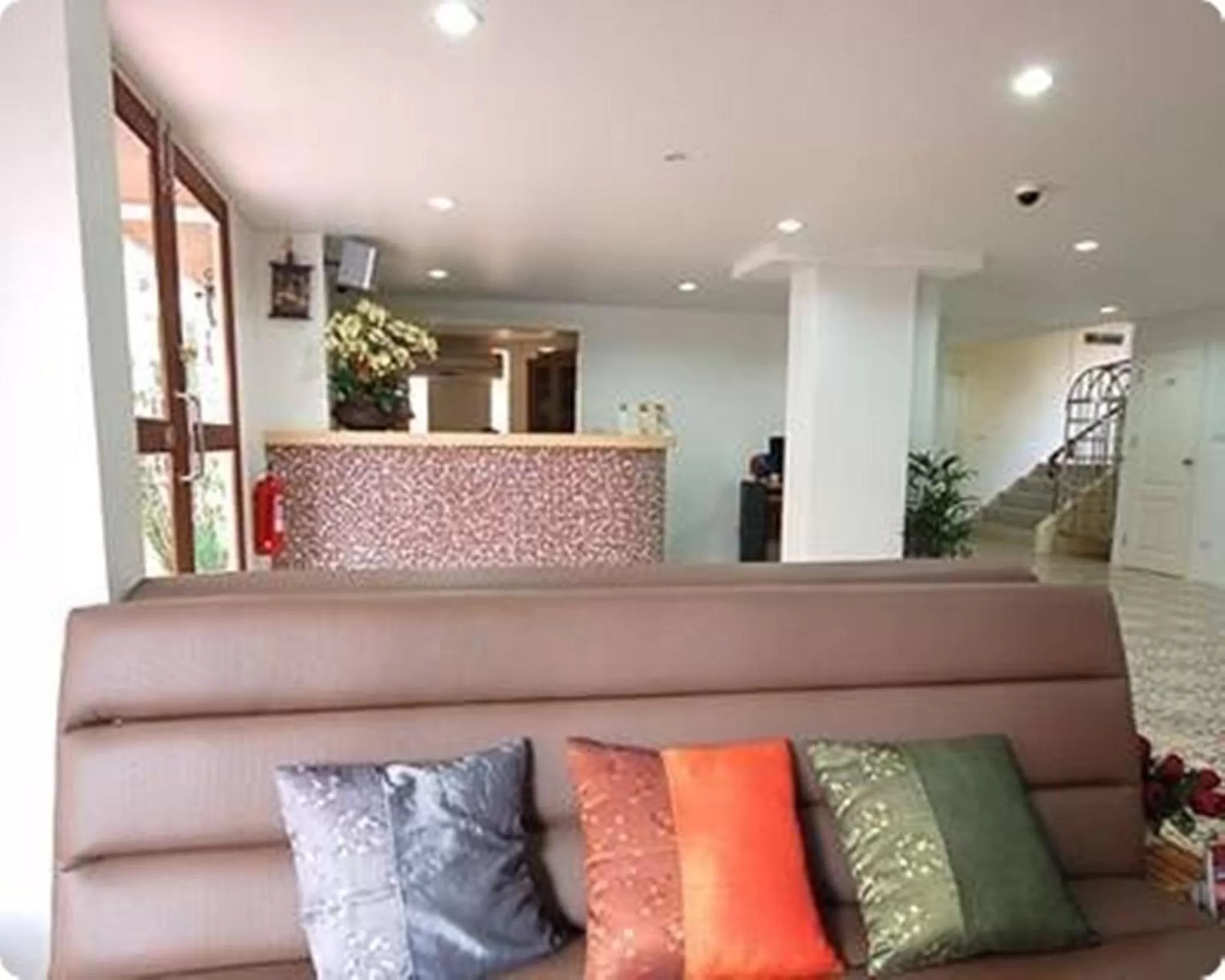 Lobby or reception in Roof View Place