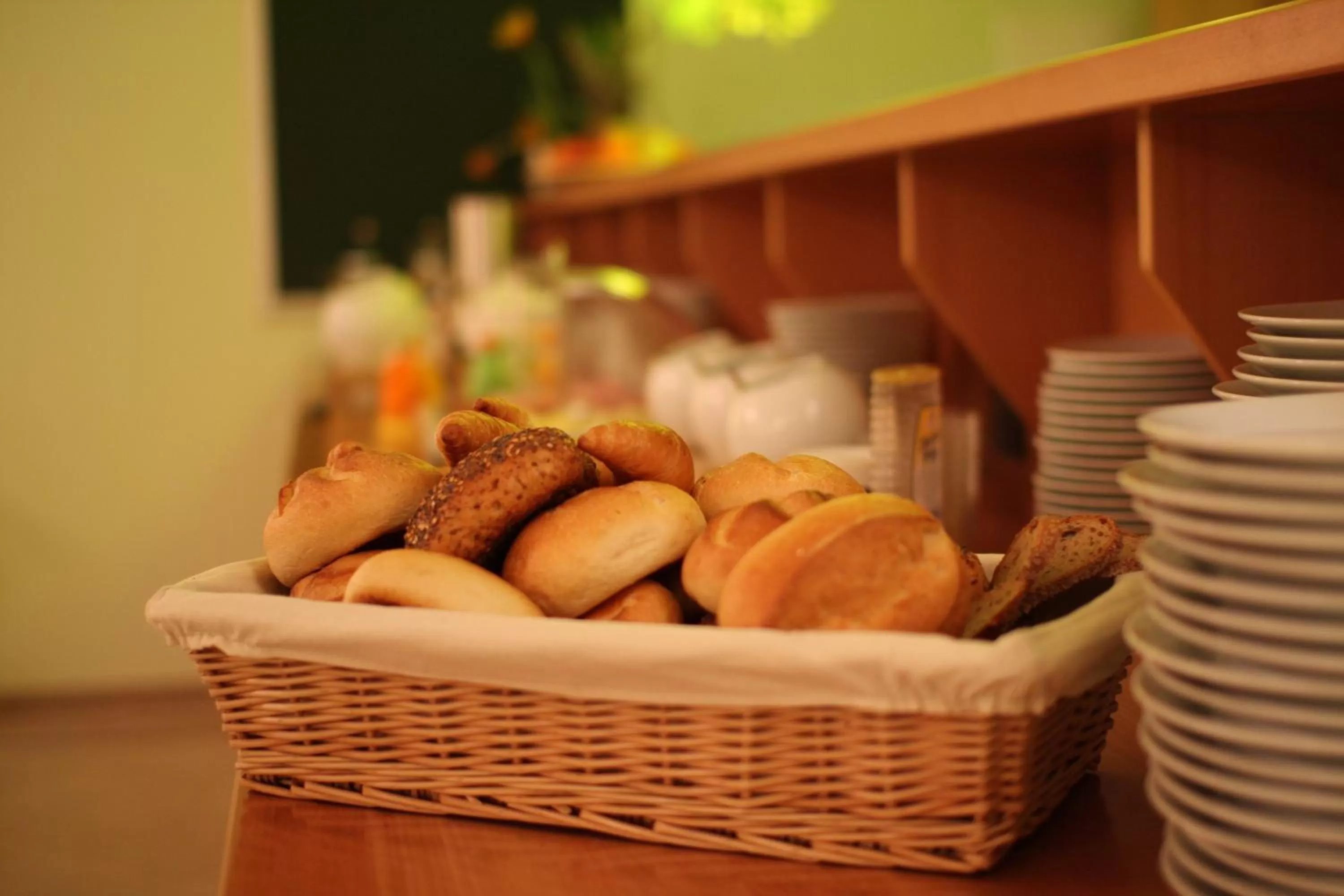 Buffet breakfast, Food in Hotel Deutsches Haus