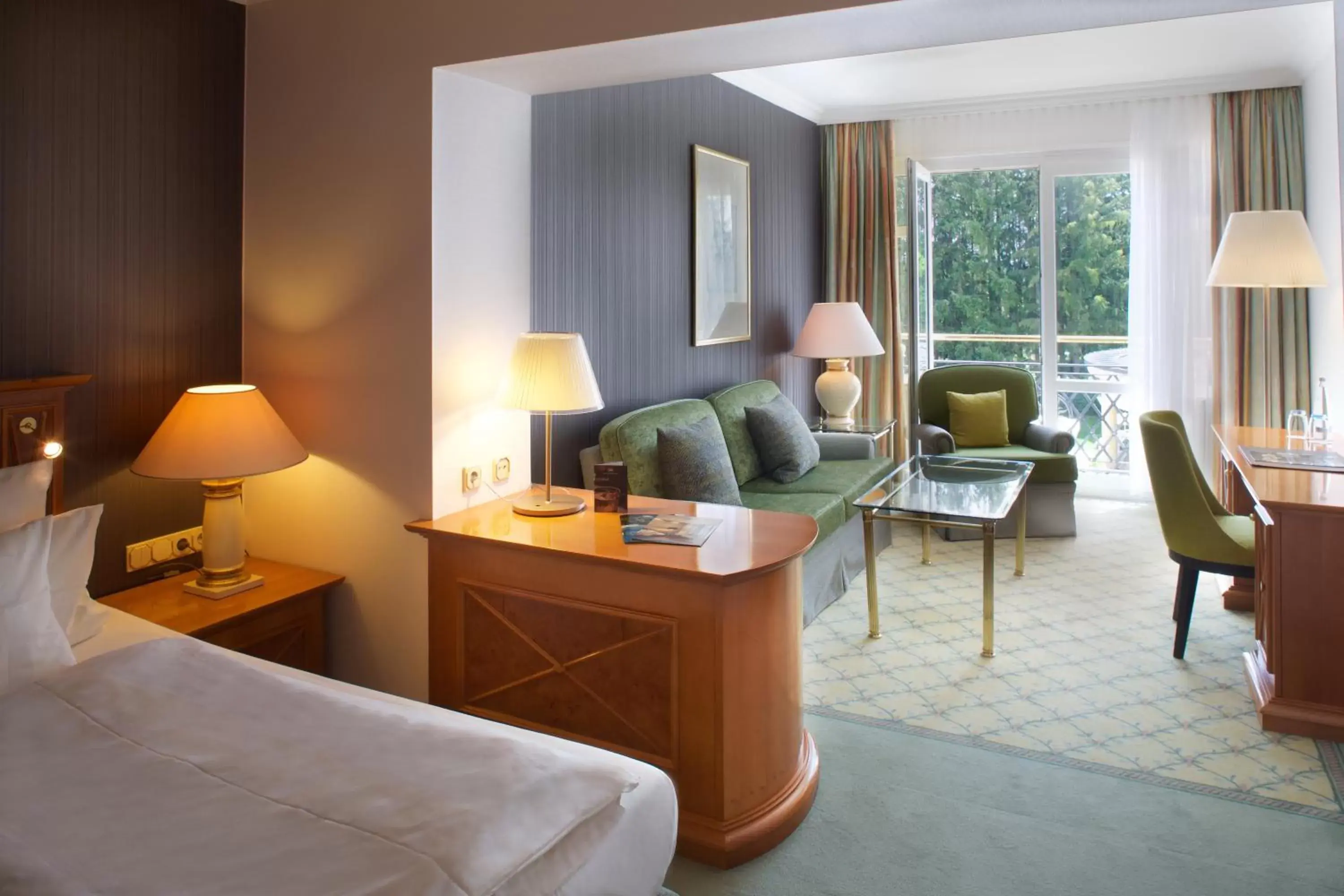 Standard Double Room - single occupancy in Steigenberger Hotel Der Sonnenhof Standard Double Room - single occupancy in Steigenberger Hotel Der Sonnenhof