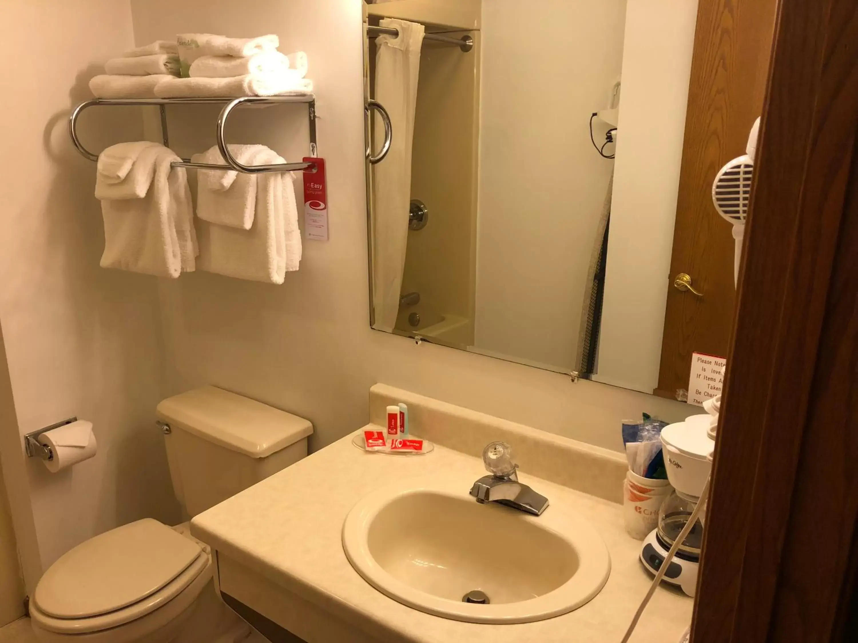 Suite with Two Queen Beds - Mobility Access/Non-Smoking in Travelodge by Wyndham Escanaba Suite with Two Queen Beds - Mobility Access/Non-Smoking in Travelodge by Wyndham Escanaba